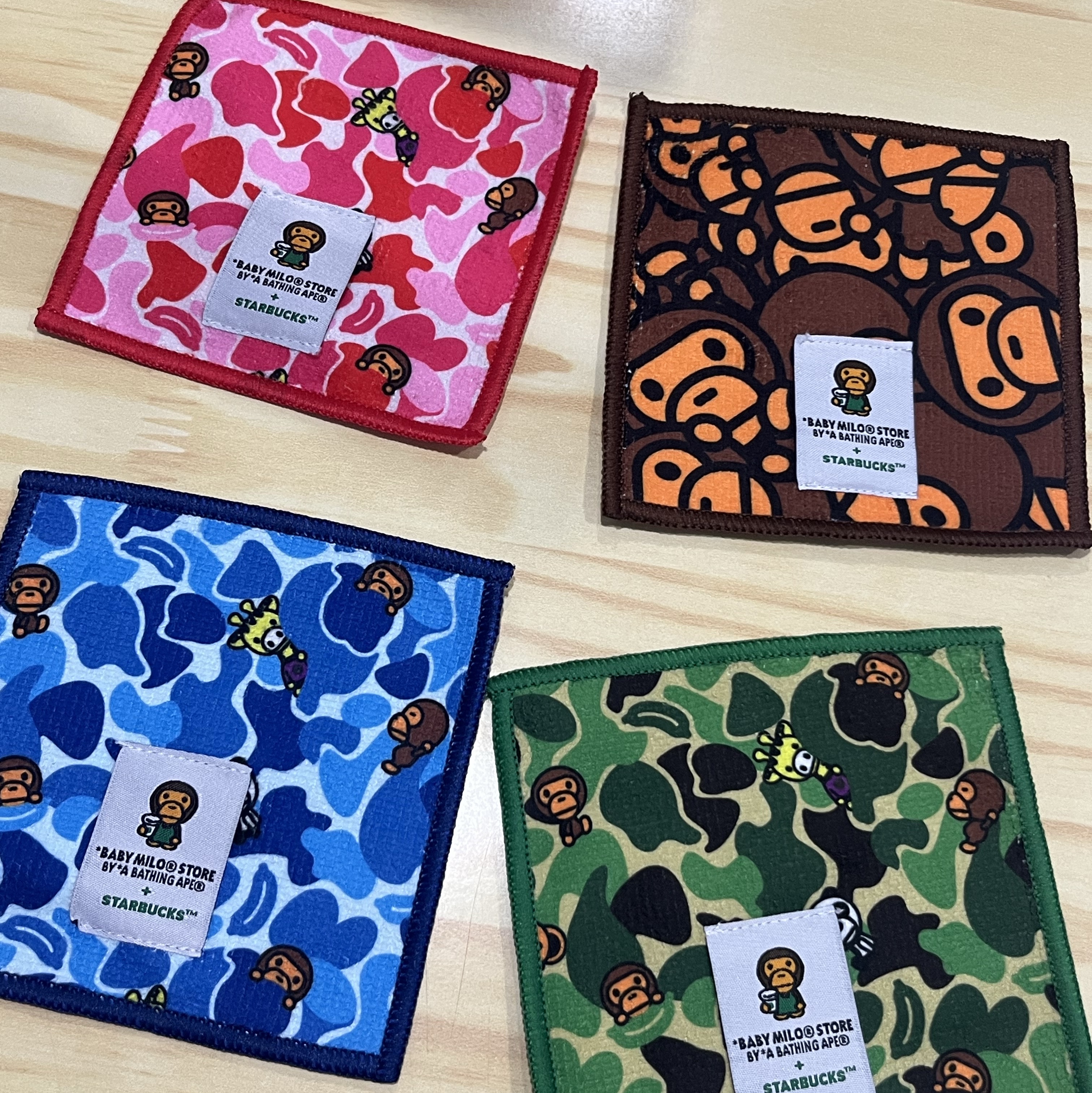 Starbucks x BAPE Baby Milo Coaster 착용 스타일