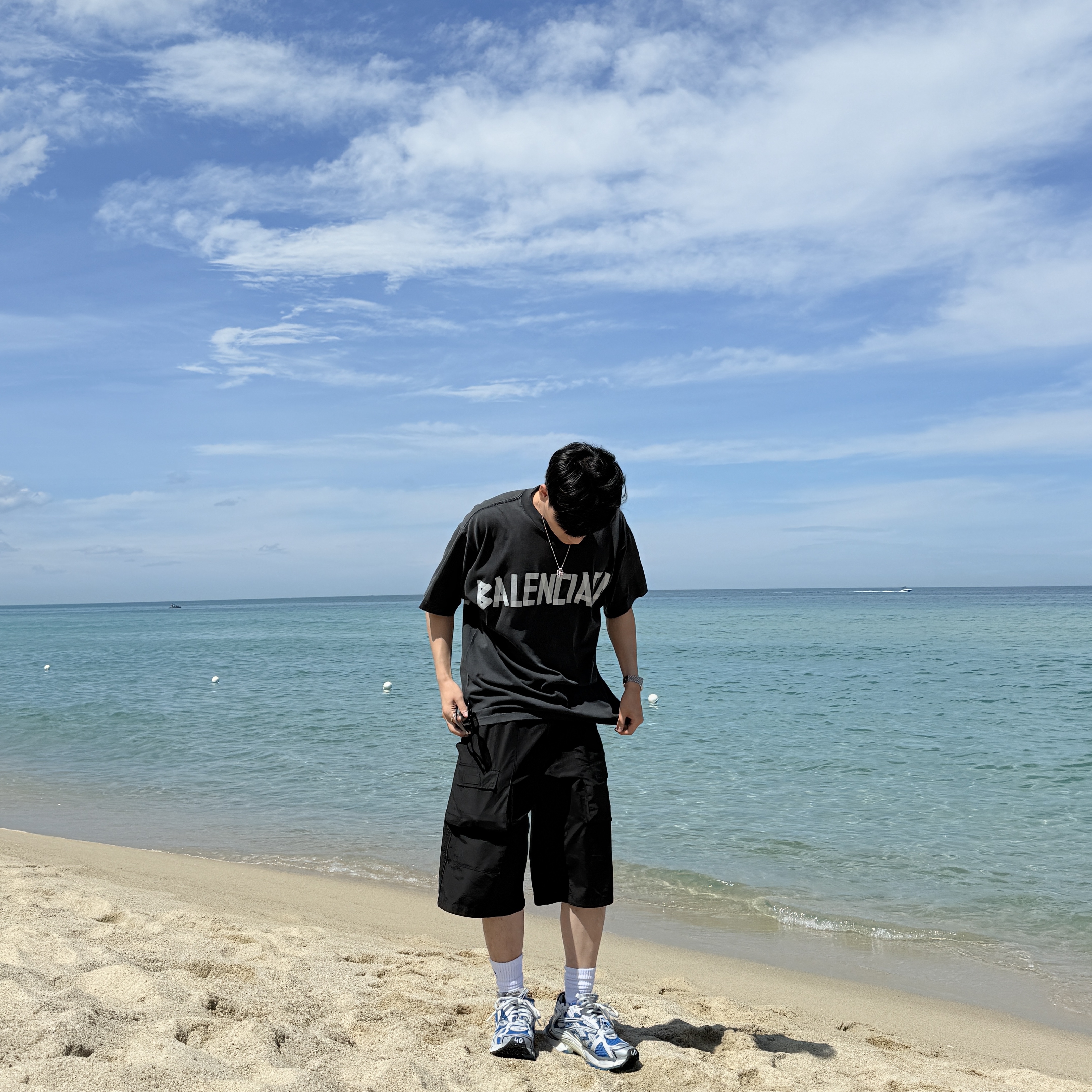 Balenciaga New Tape Type T-Shirt Medium Fit Black Faded, Polyteru Front Cargo 1/2 Pants Black 착용 스타일 - 2