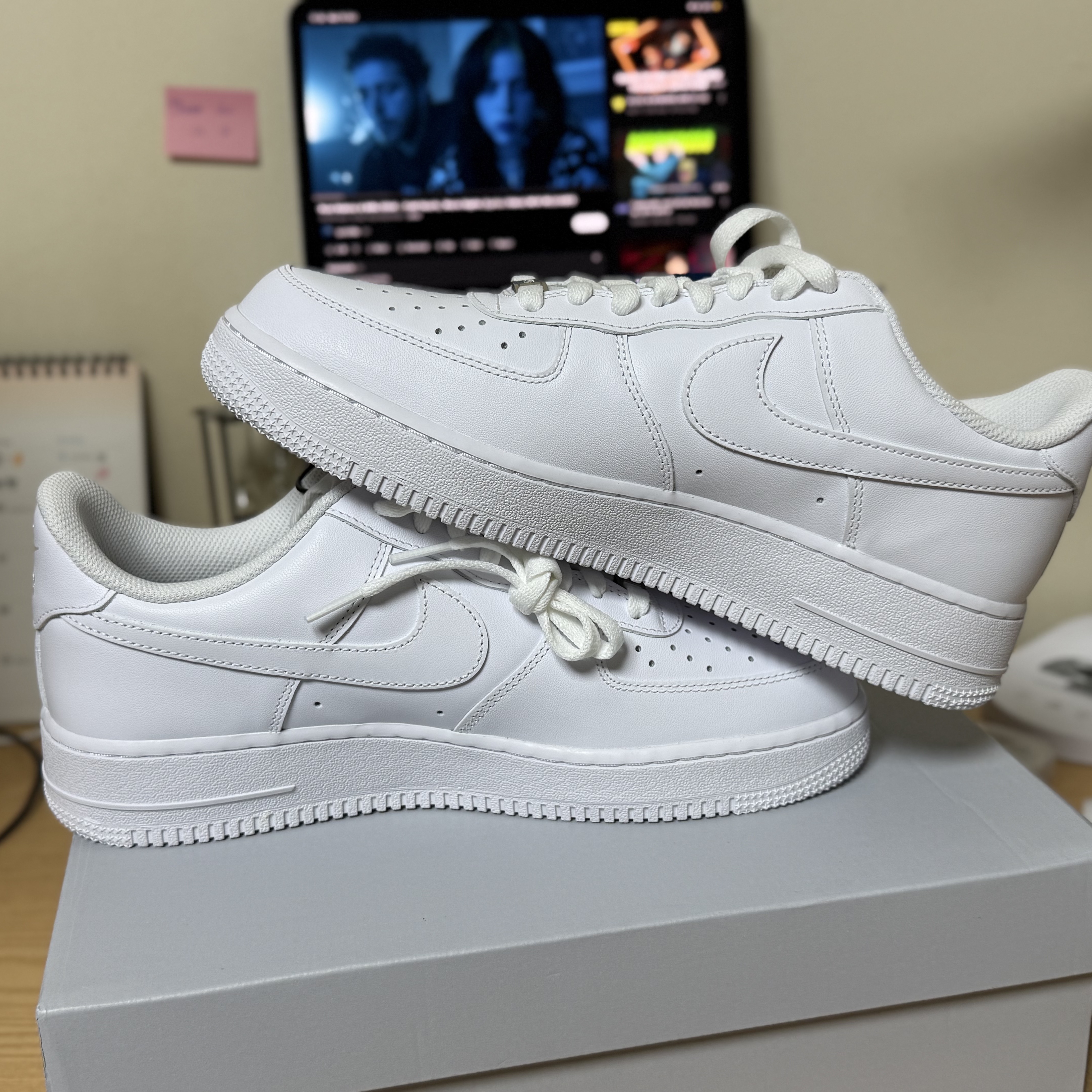 Nike Air Force 1 '07 Low White 착용 스타일