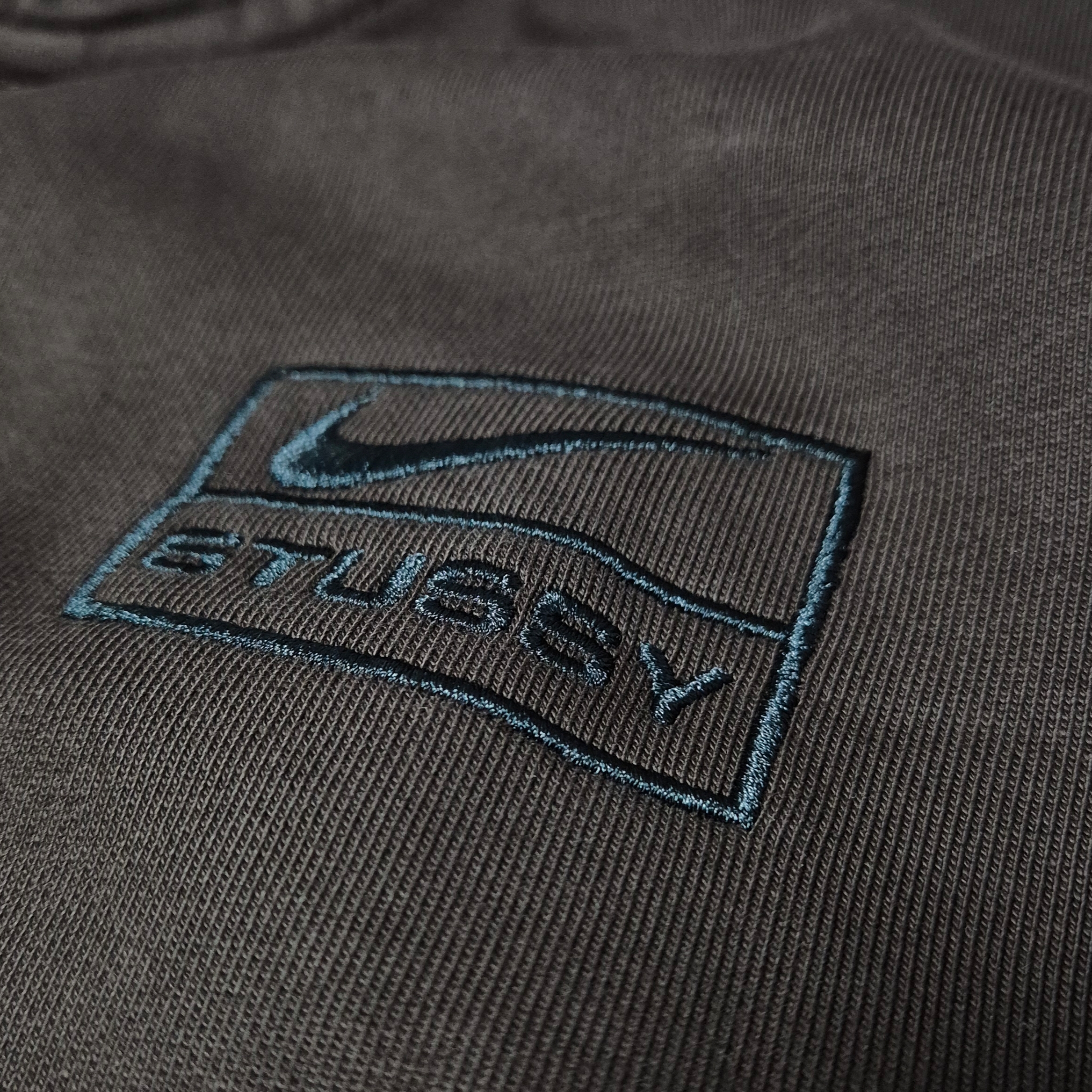 Nike x Stussy Stone Washed Fleece Zip Hoodie Dark Cinder (FJ9175-261) 착용 스타일 - 2