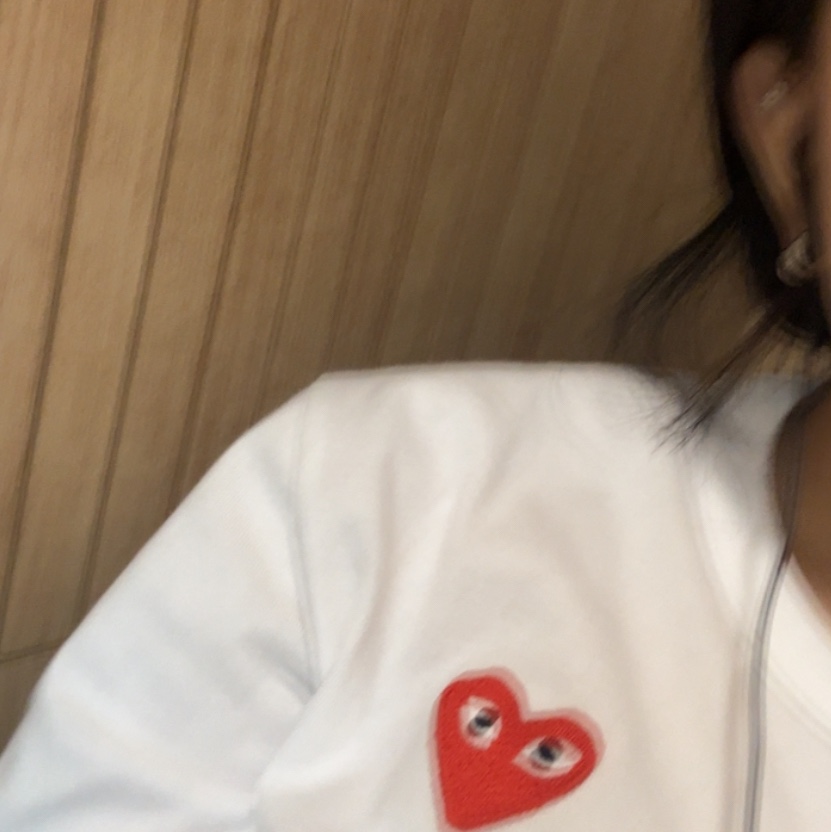 Play Comme des Garcons LS T-Shirt White 착용 스타일