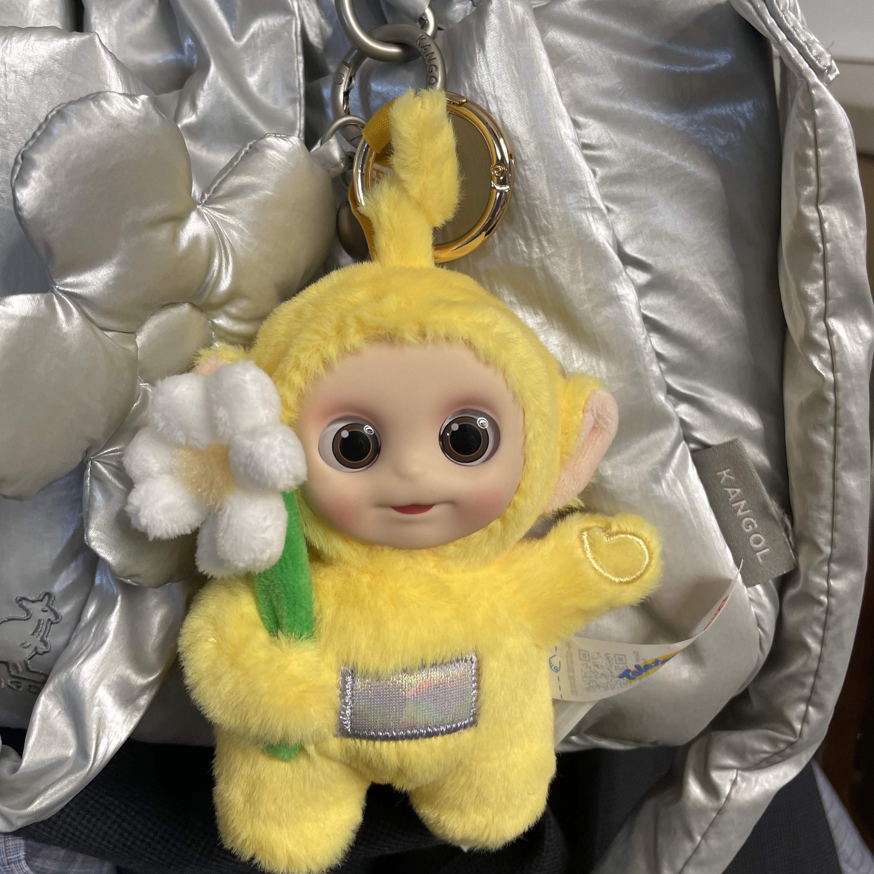 Pop Mart Teletubbies Say Hello Series Figures Sealed Case Laa Laa's Energetic Flower (Opened Case) 착용 스타일