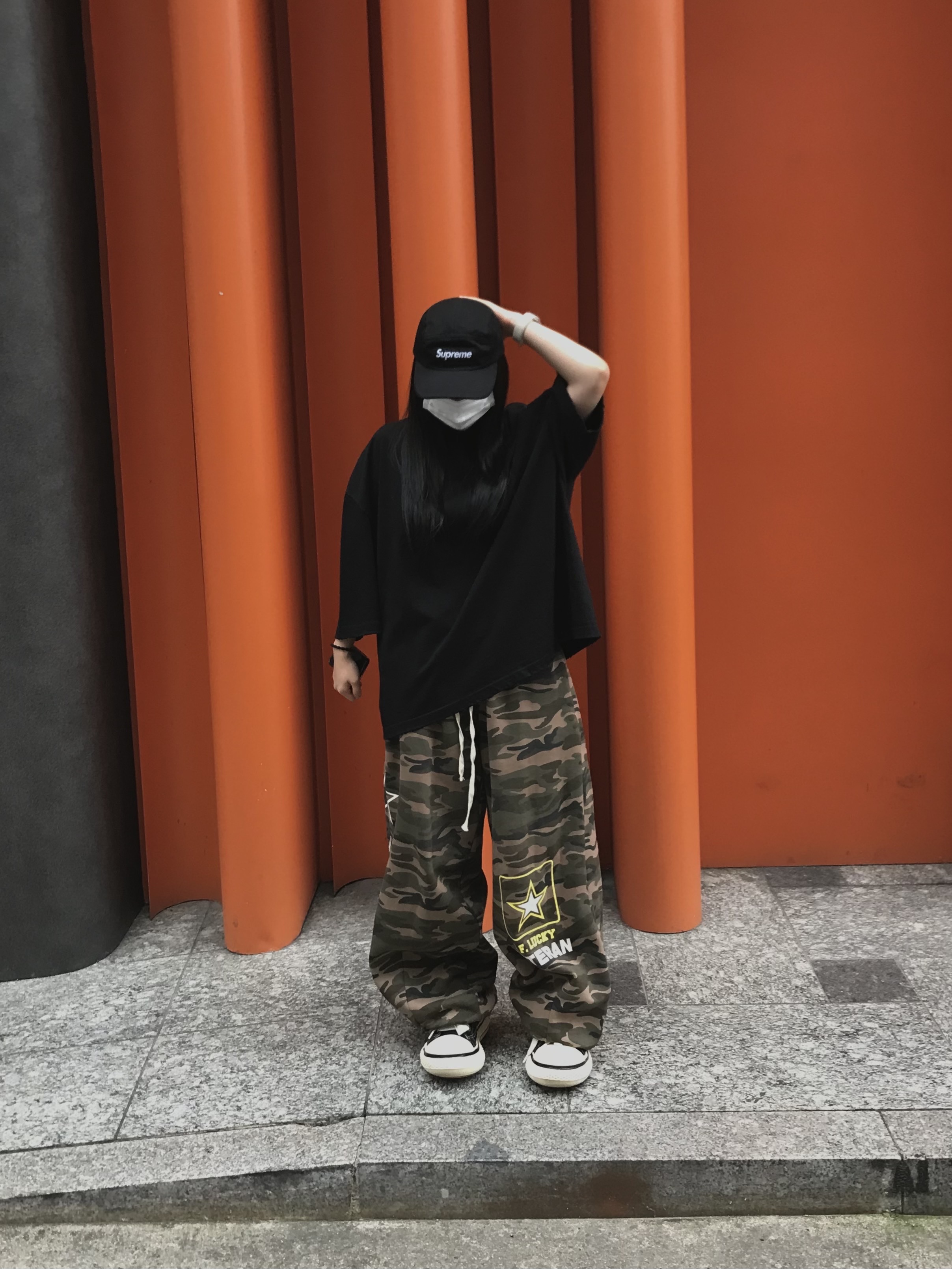 Supreme Washed Chino Twill Camp Cap Black, Old Order x AFGK Canvas Black Green 착용 스타일 - 3