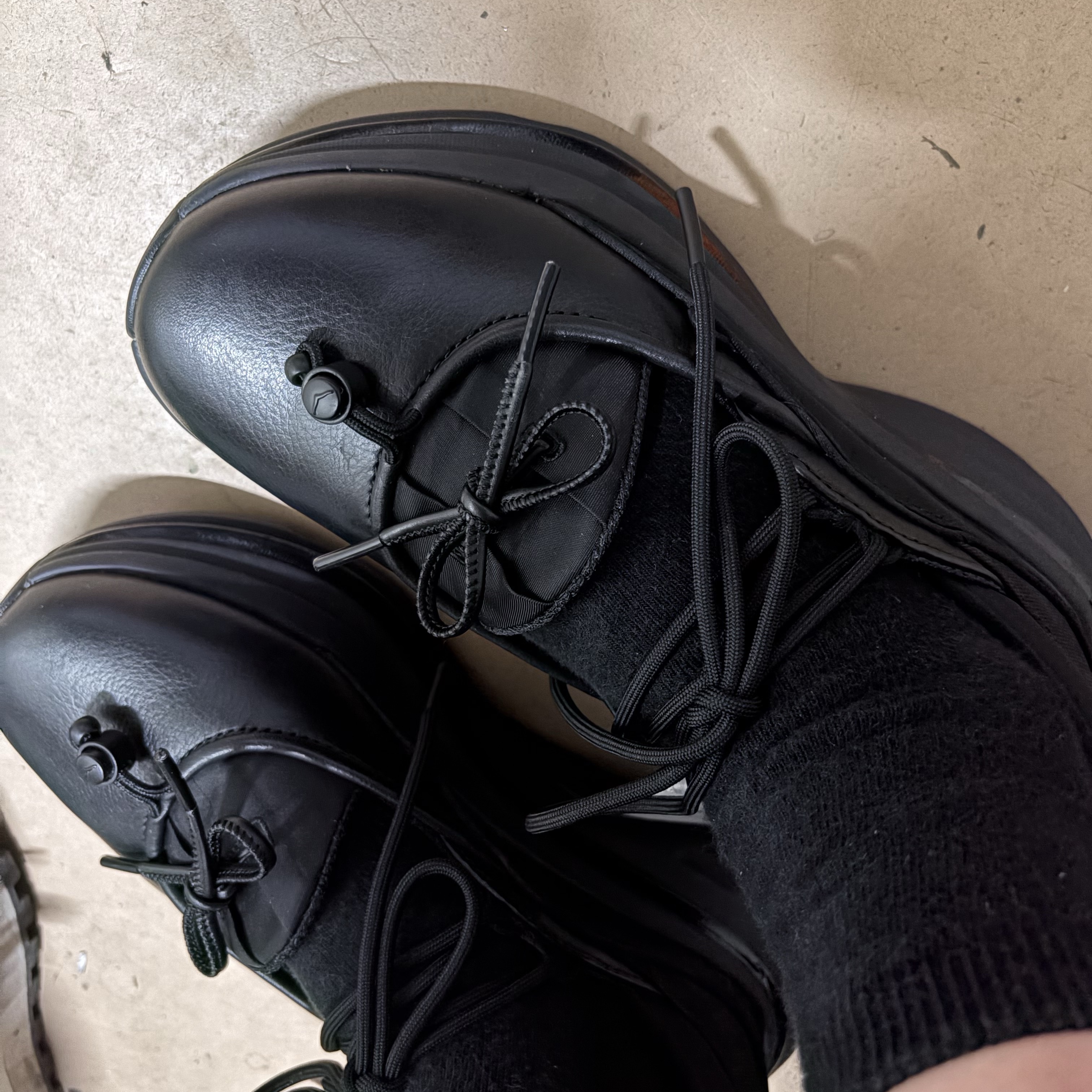 (W) Hoka Bondi Mary Jane Black 착용 스타일