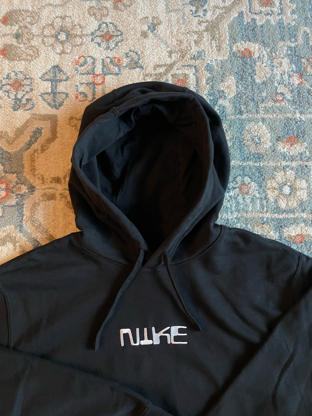 Nike Club Fleece Pullover Hoodie Black White - Asia 착용 스타일 - 2