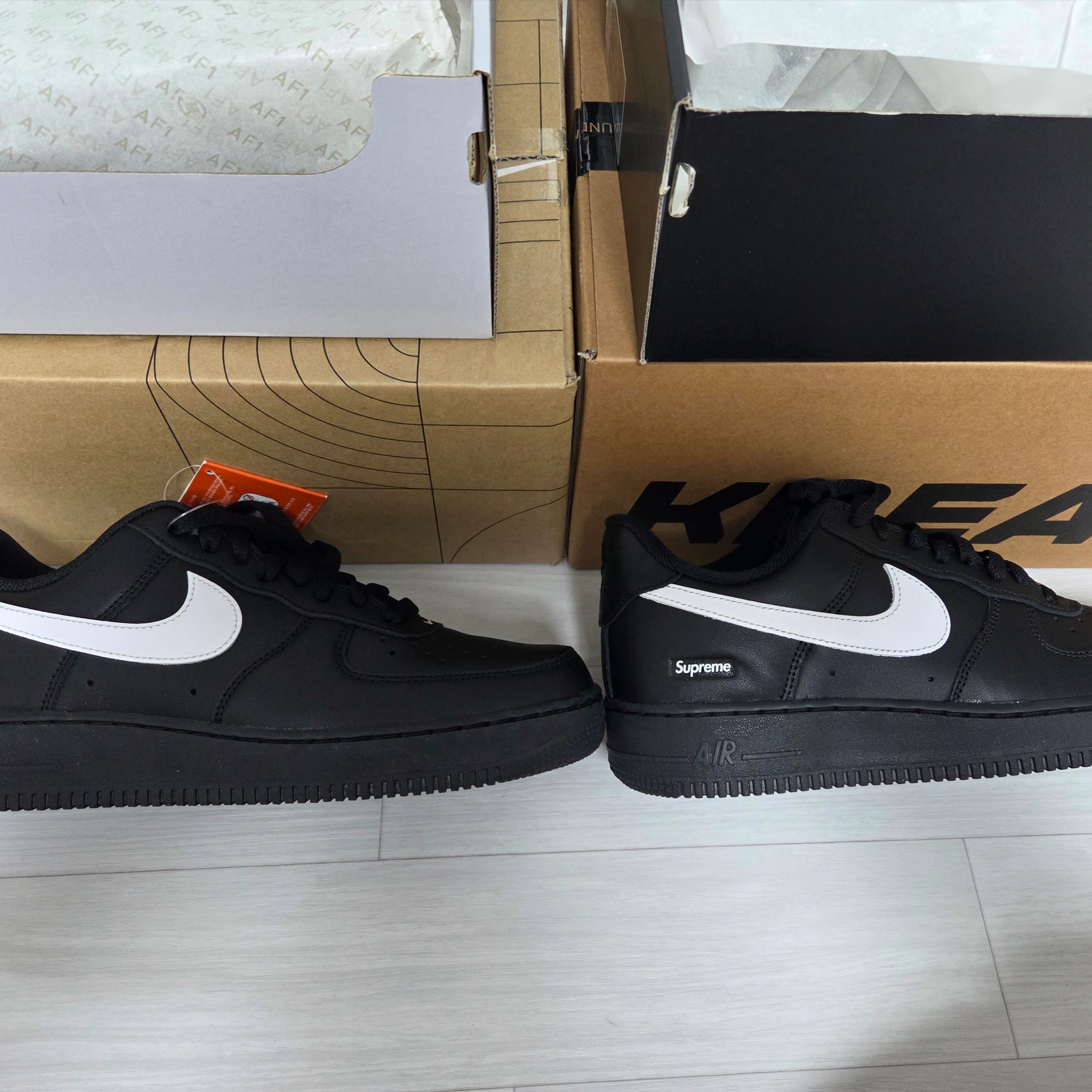 Nike x Supreme Air Force 1 Low Black, Nike Air Force 1 '07 Black White 착용 스타일 - 3