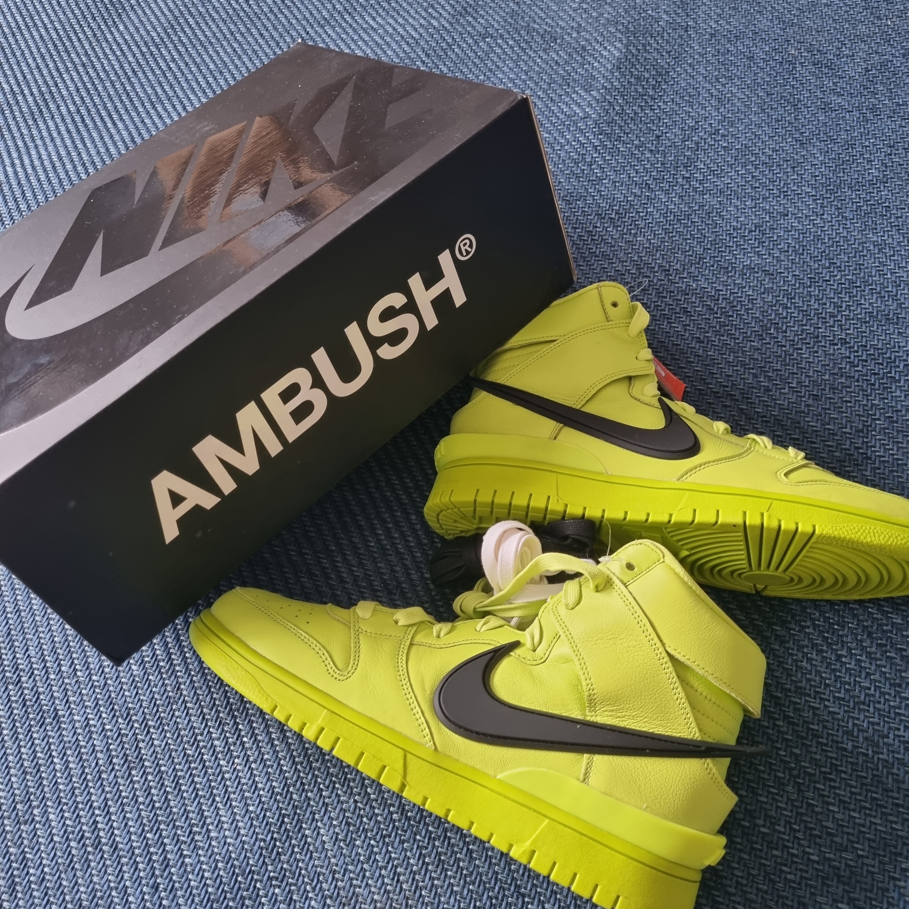 Nike x Ambush Dunk High Flash Lime 착용 스타일