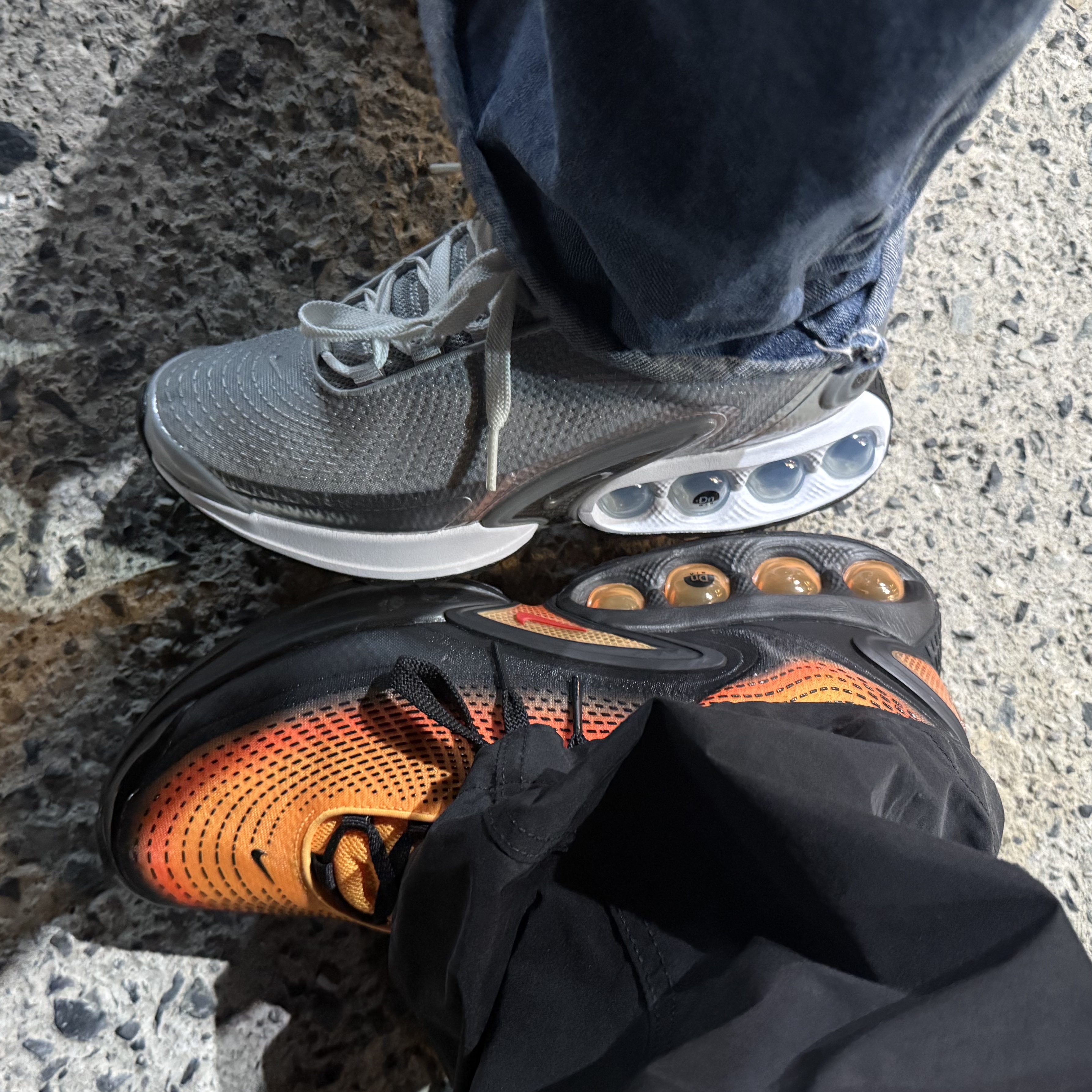Nike Air Max Dn SE Laser Orange Comet Red, Nike Air Max Dn Wolf Grey Sky Grey 착용 스타일