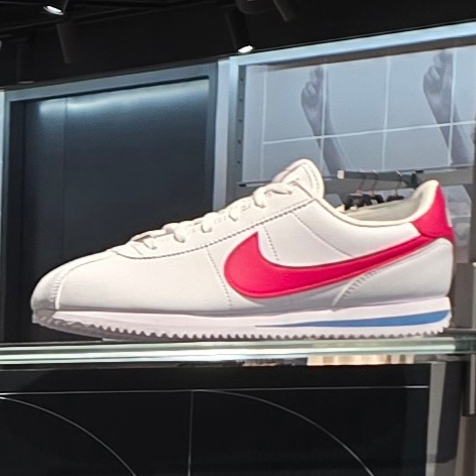 Nike Cortez White Varsity Blue 착용 스타일