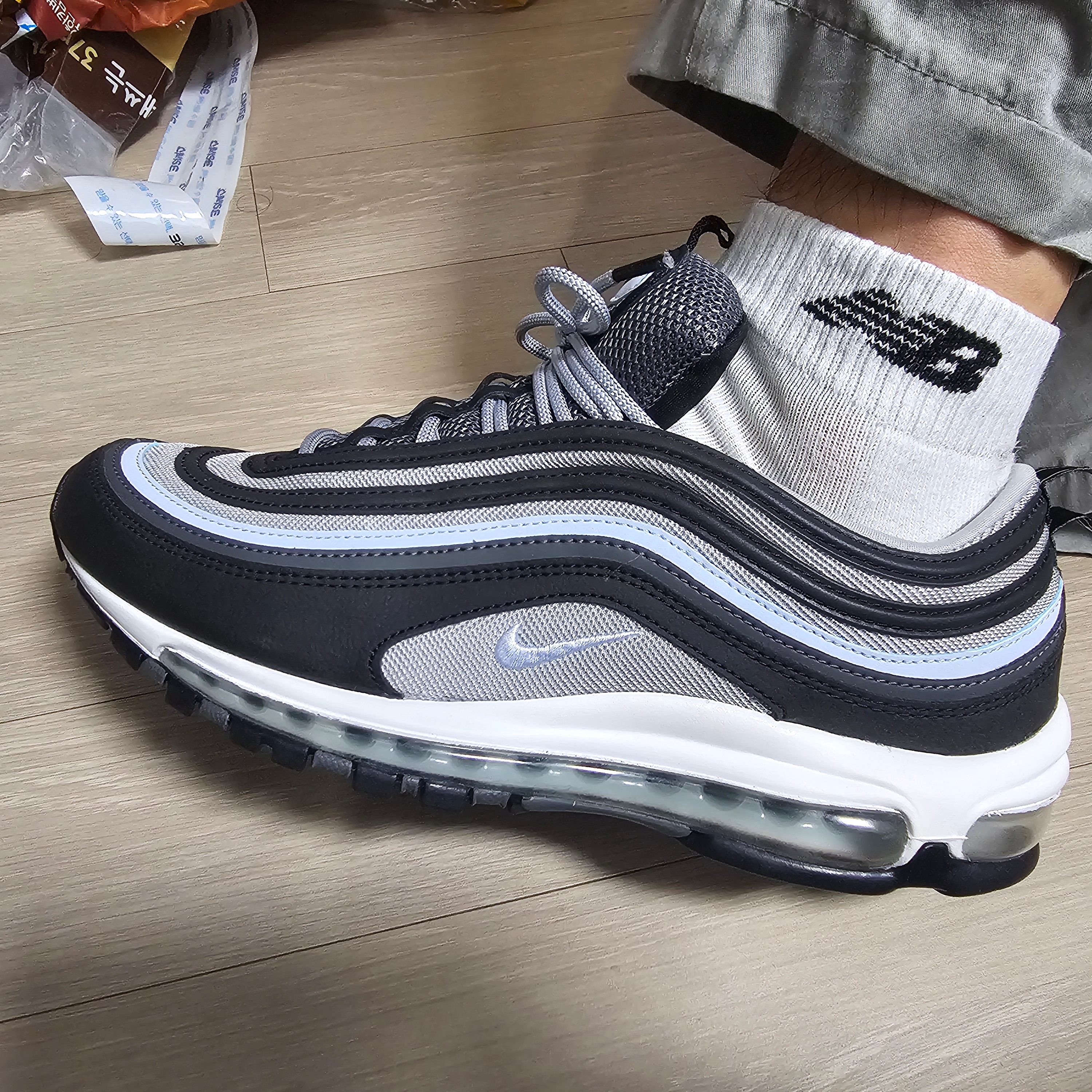 Nike Air Max 97 Black Blue Tint 착용 스타일 - 5