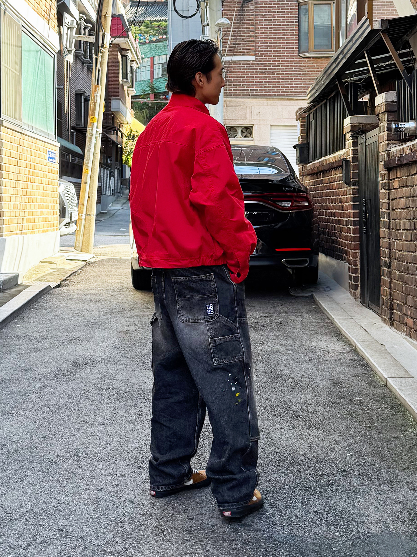 QT8 GARMENTS Washed Oxford Harrington Jacket Red, QT8 GARMENTS Painted Double Knee Washed Pants Black 착용 스타일 - 3