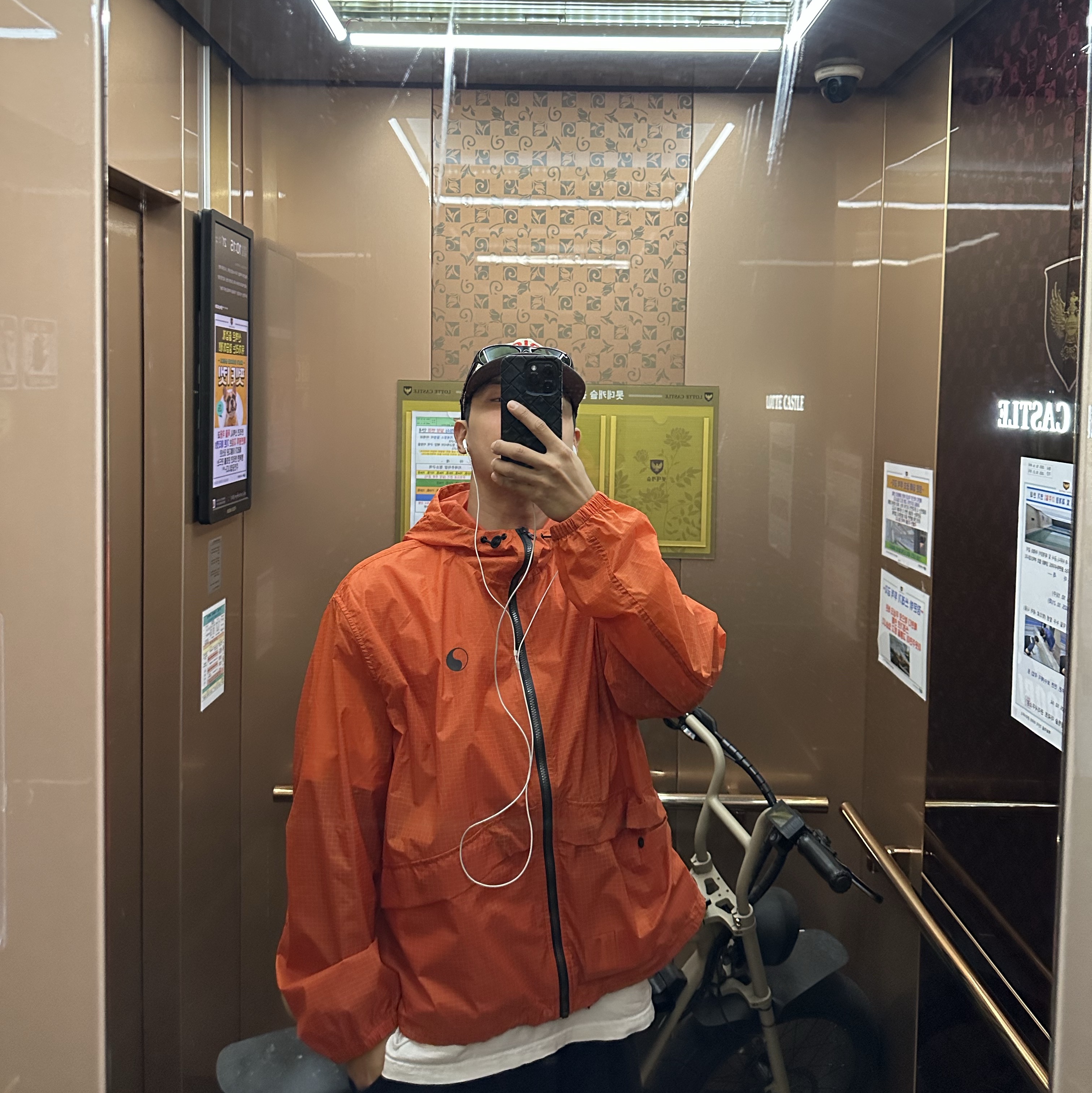 Our Legacy Work Shop Nylon Taffeta Running Jacket Black 착용 스타일