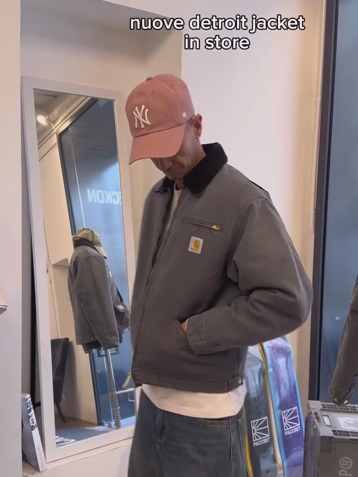 Carhartt WIP OG Detroit Jacket Graphite Black - Winter 착용 스타일 - 4