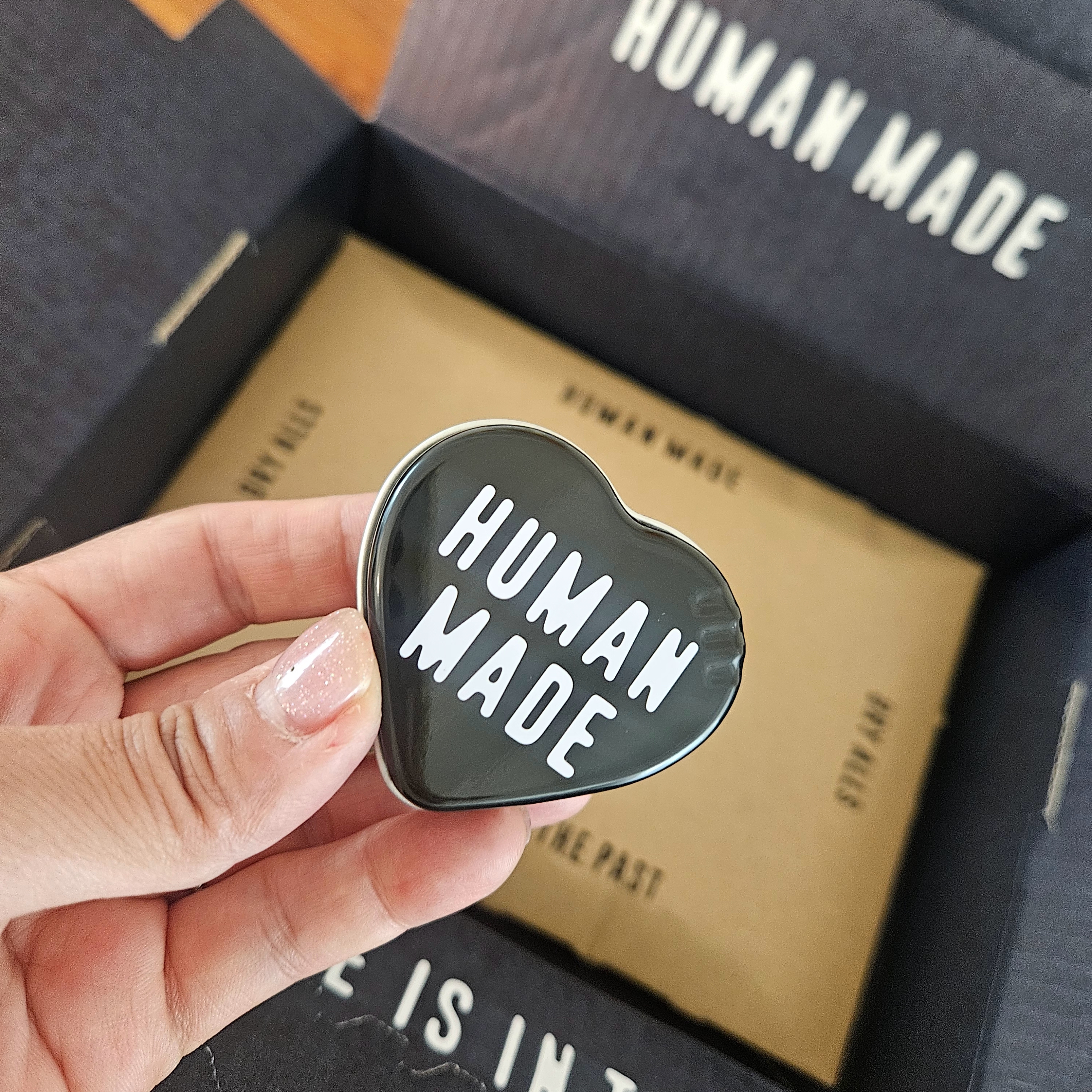 Human Made Heart Rubber Coaster Yellow, Human Made Heart Rubber Coaster Pink 착용 스타일 - 3