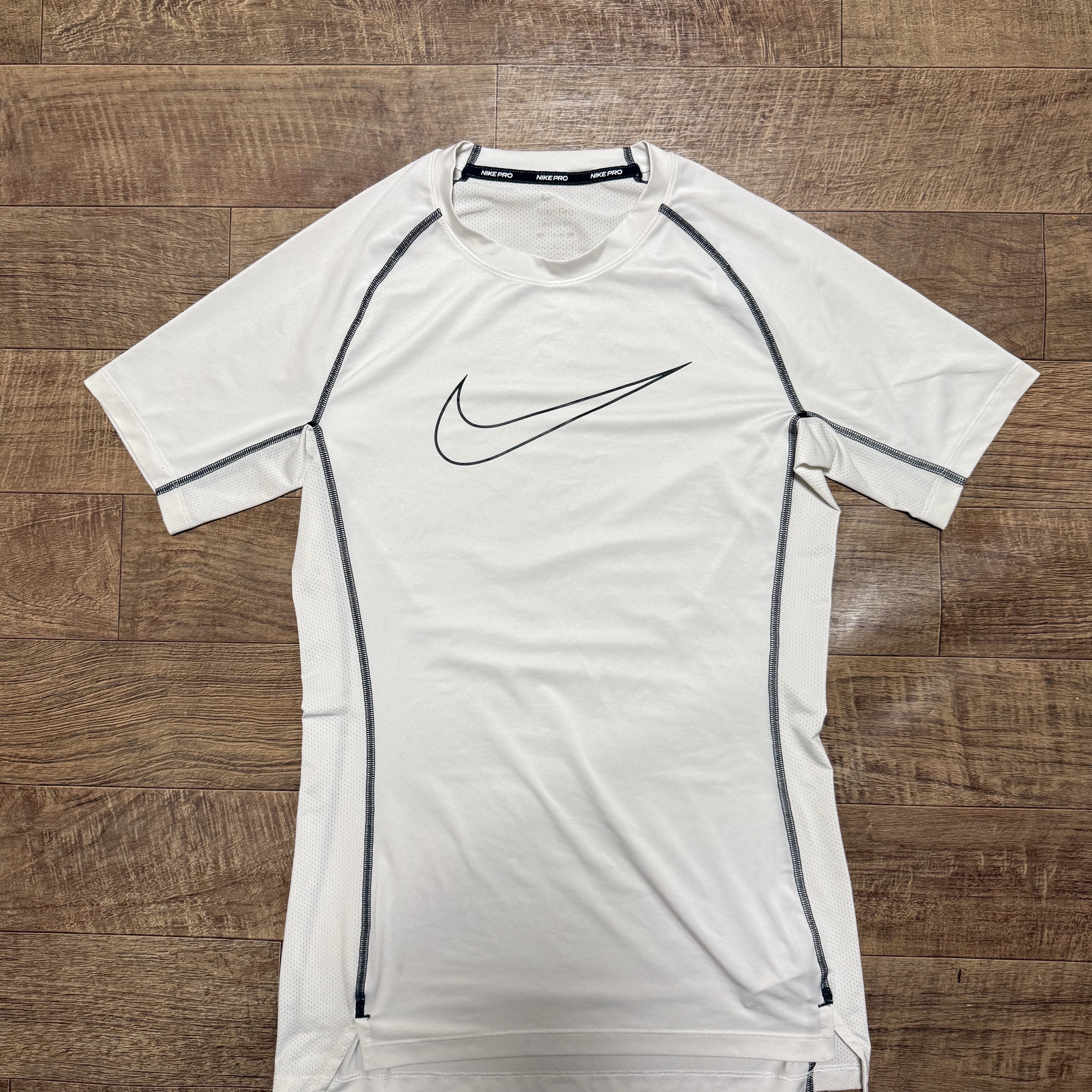 Nike Pro Dri-Fit Tight Fit Short Sleeve Top White - Asia 착용 스타일 - 1