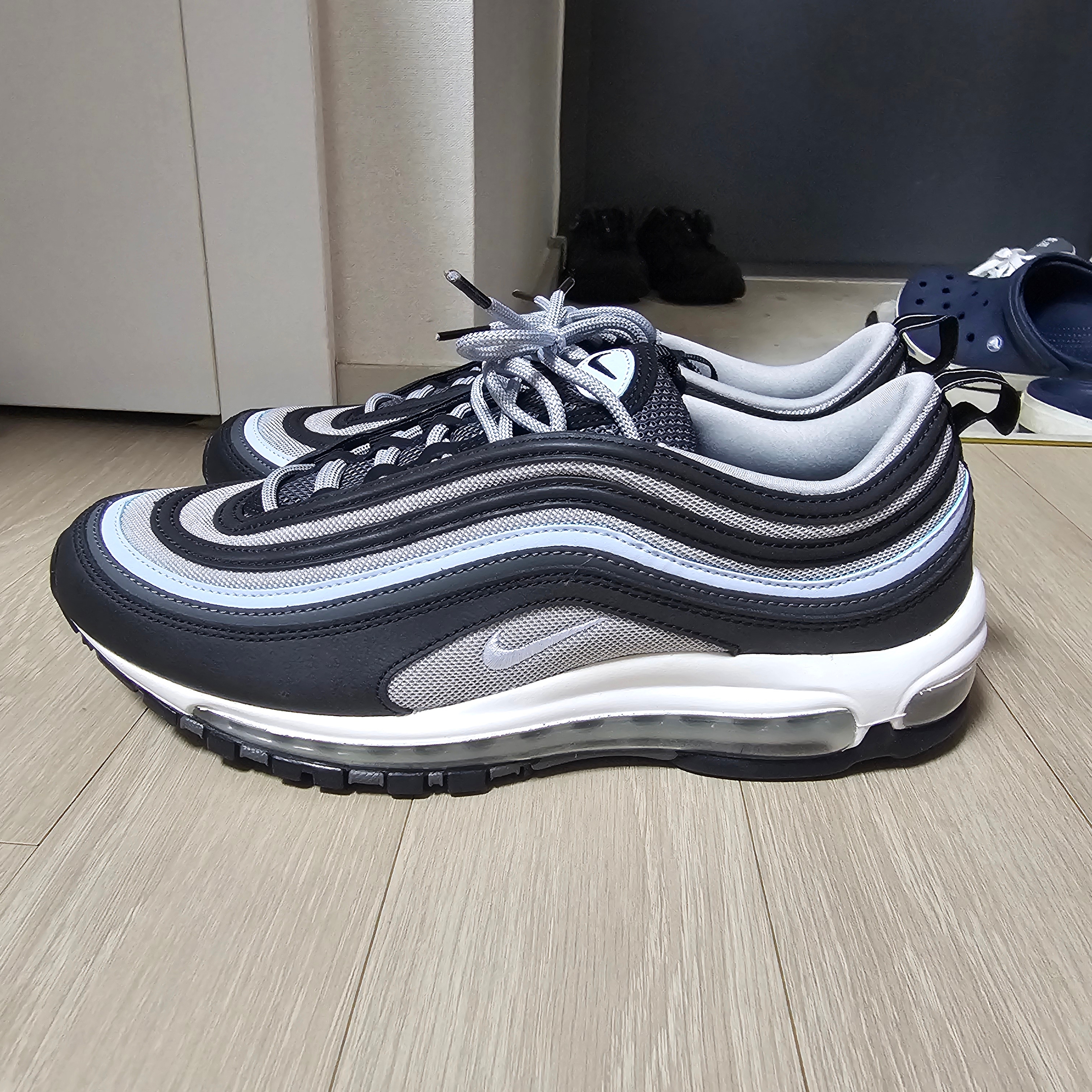 Nike Air Max 97 Black Blue Tint 착용 스타일 - 6