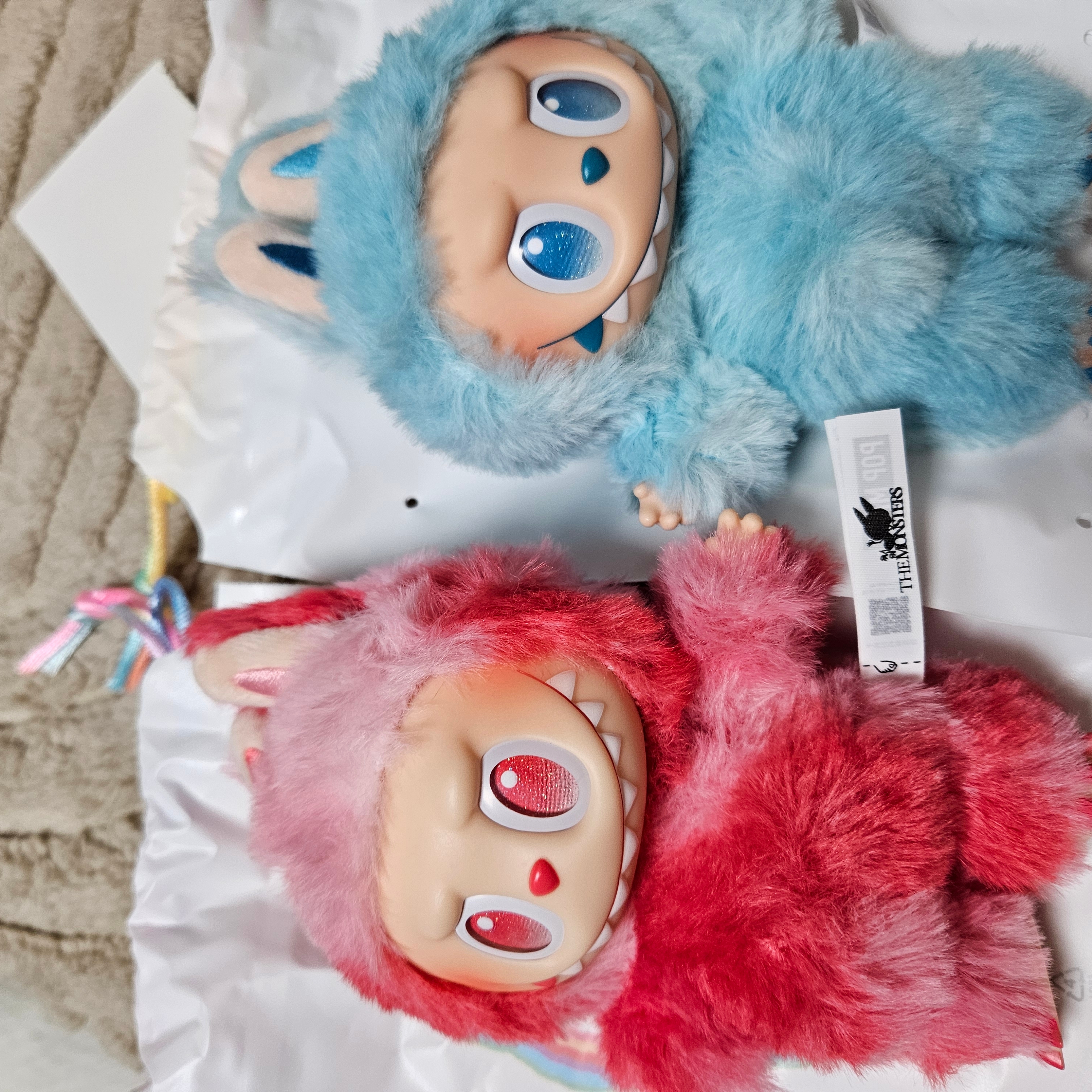 Pop Mart Labubu The Monsters Highlight Series Sealed Case (6 Blind Boxes) 착용 스타일