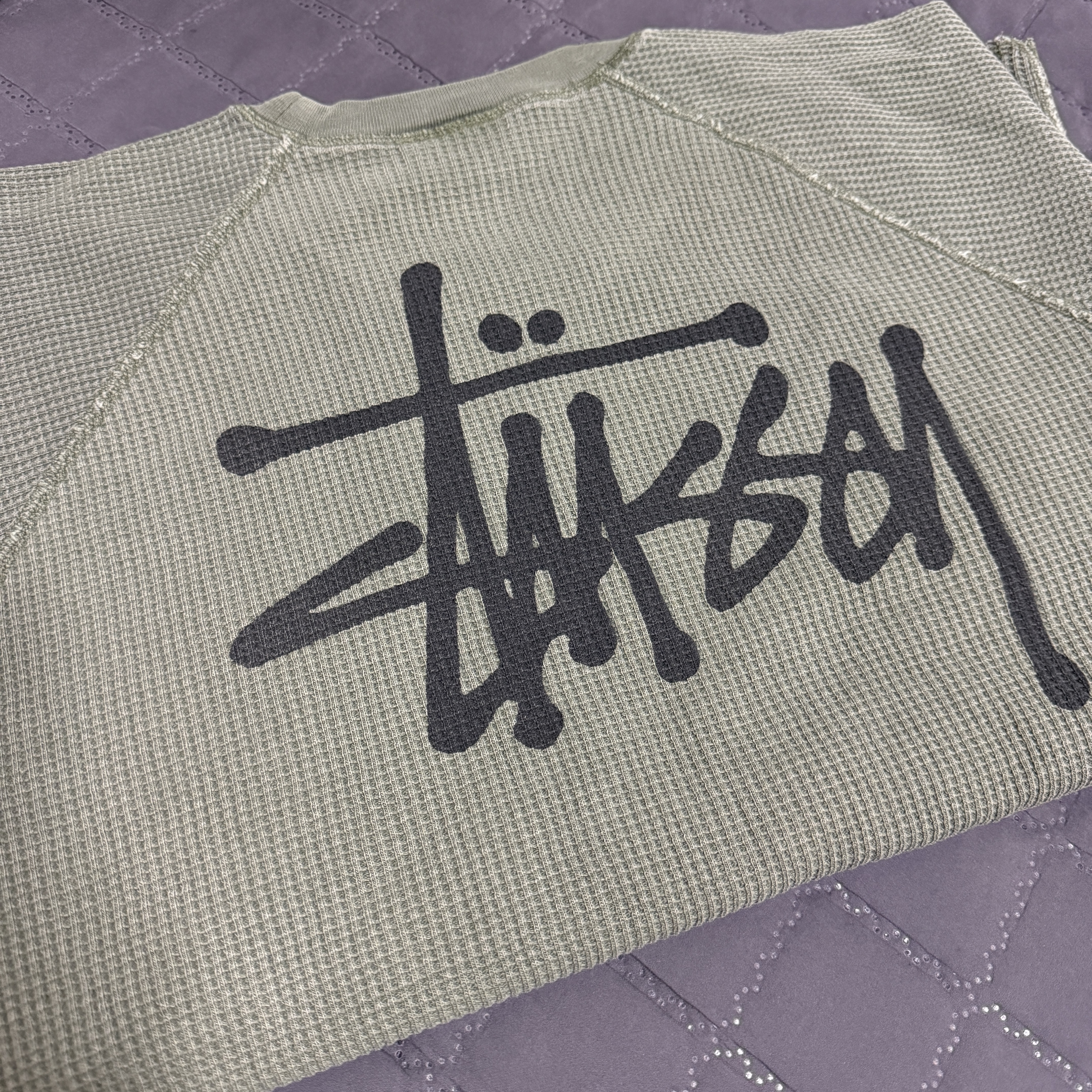 Stussy Raglan Thermal LS Crew Pine 착용 스타일