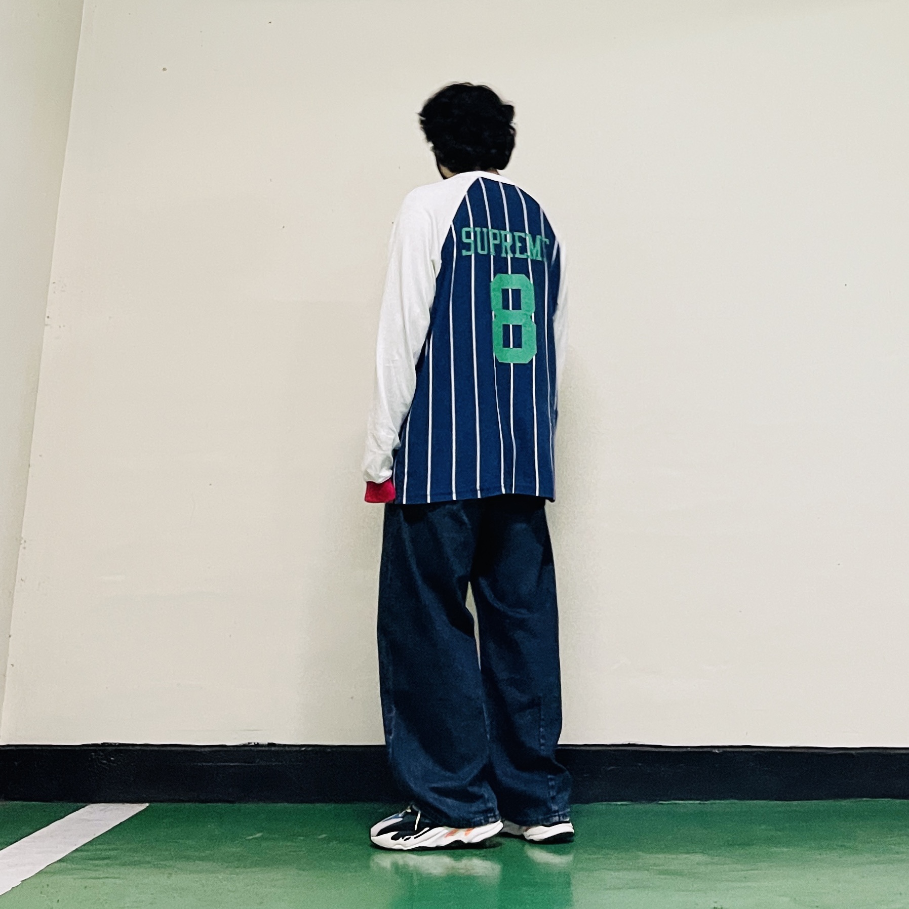 Supreme Stripe Raglan L/S Top Navy - 24FW, Adidas Yeezy Boost 700 Wave Runner Solid Grey 2021/2022 착용 스타일 - 2