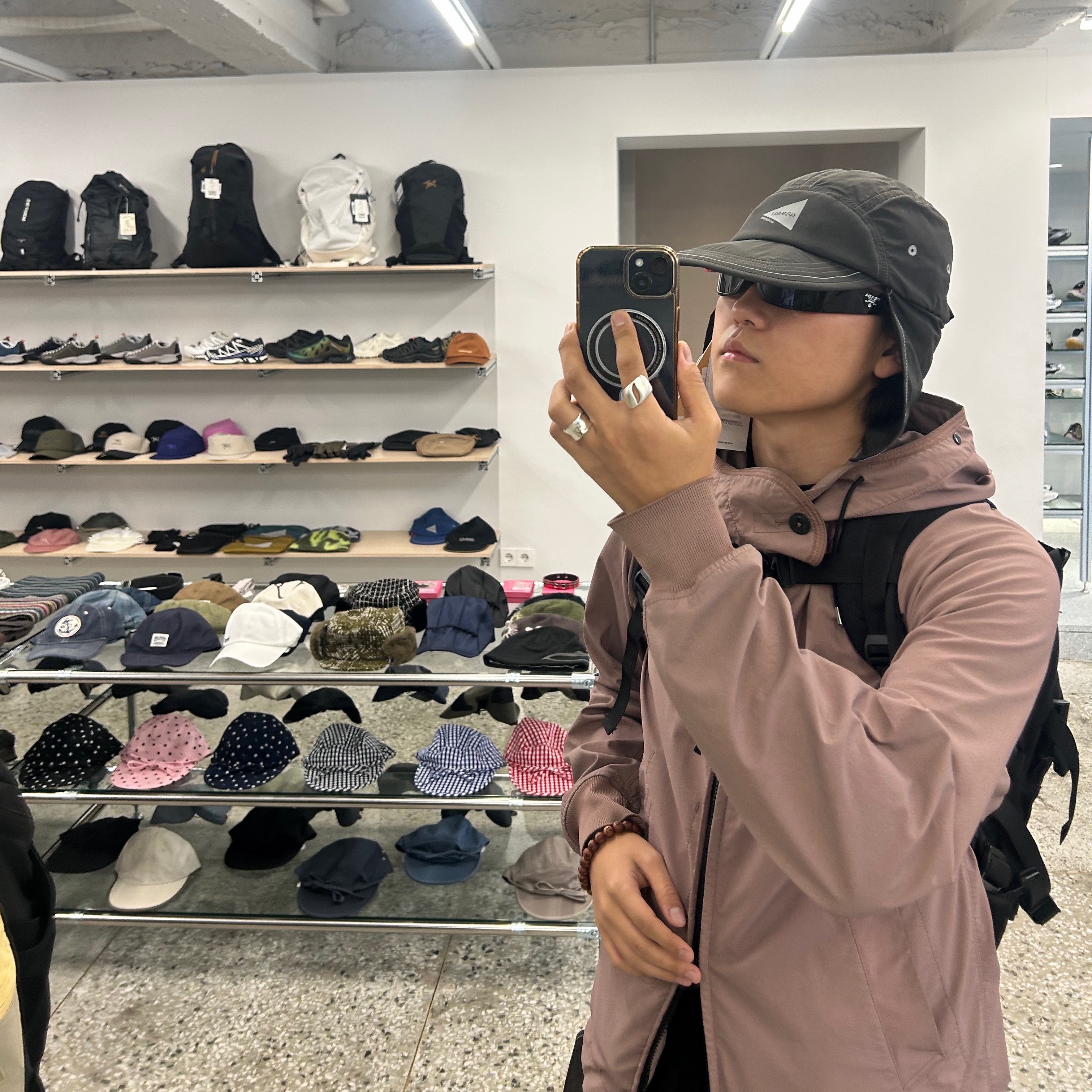 Prada Symbole Sunglasses Slate Gray Lenses Standard Fit, C.P. Company Gd Shell Goggle Jacket Cedar Wood Pink - 23FW 착용 스타일