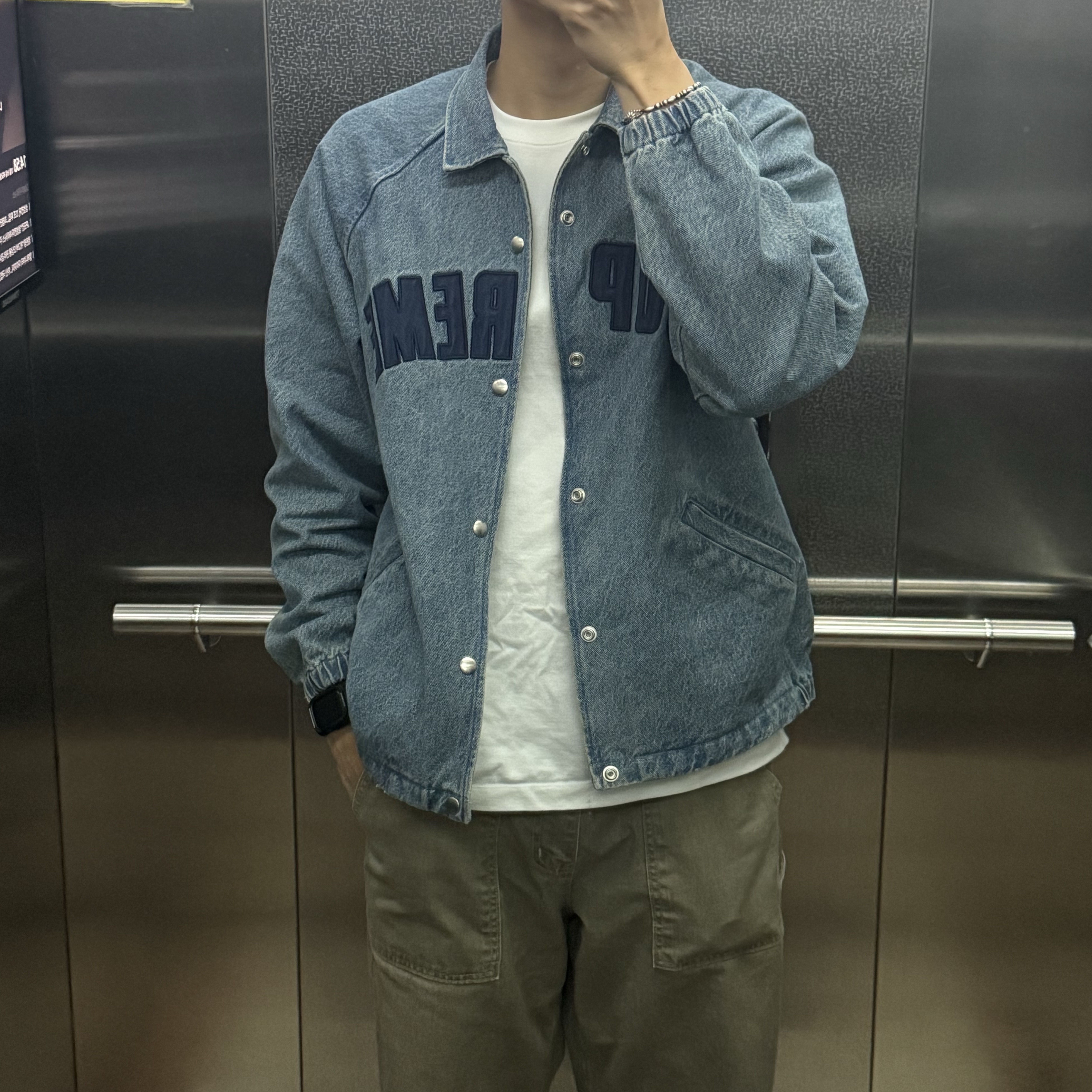 Supreme Arc Denim Coaches Jacket Washed Indigo - 25SS 착용 스타일 - 3
