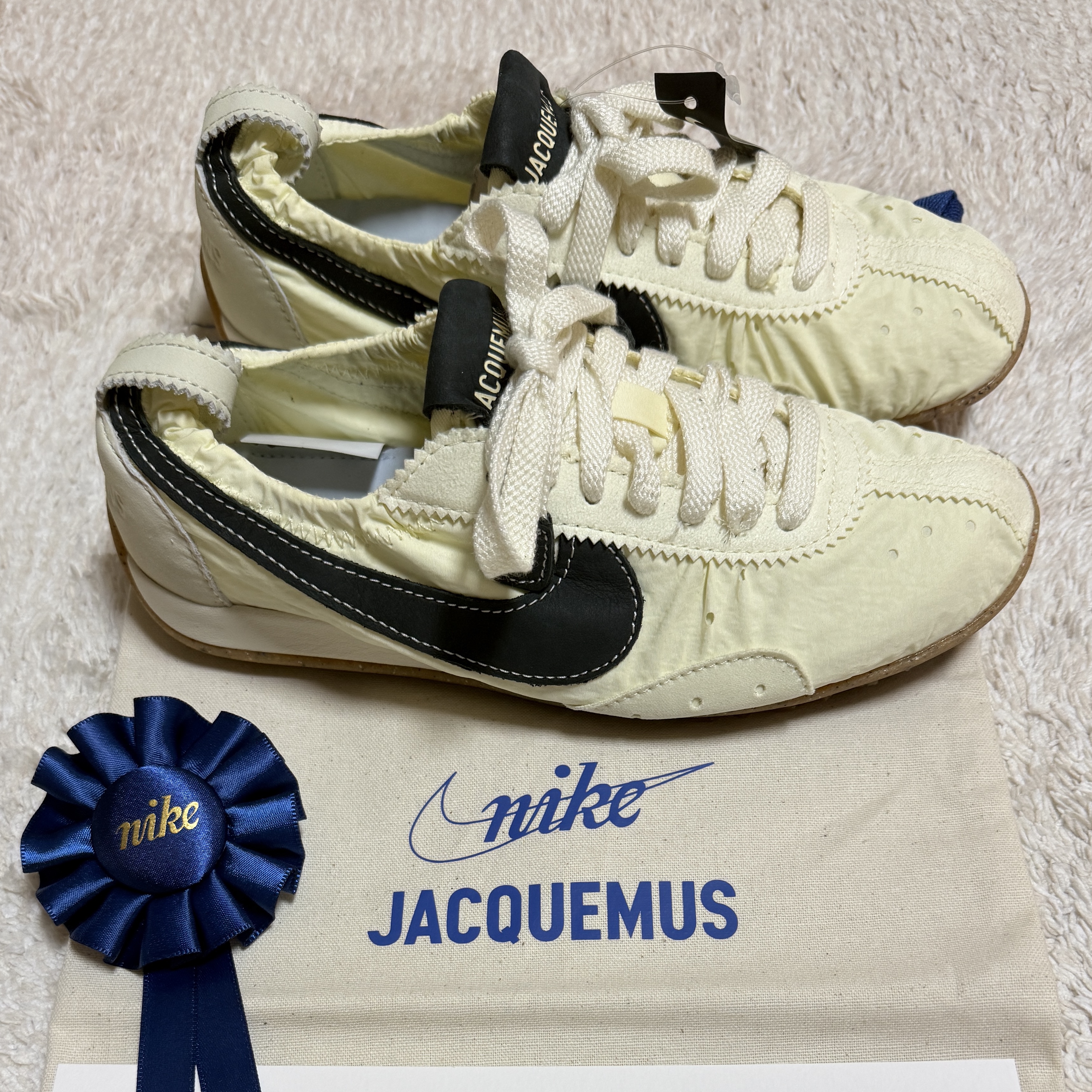 Nike x Jacquemus Moon Shoe SP Alabaster Off Noir 착용 스타일