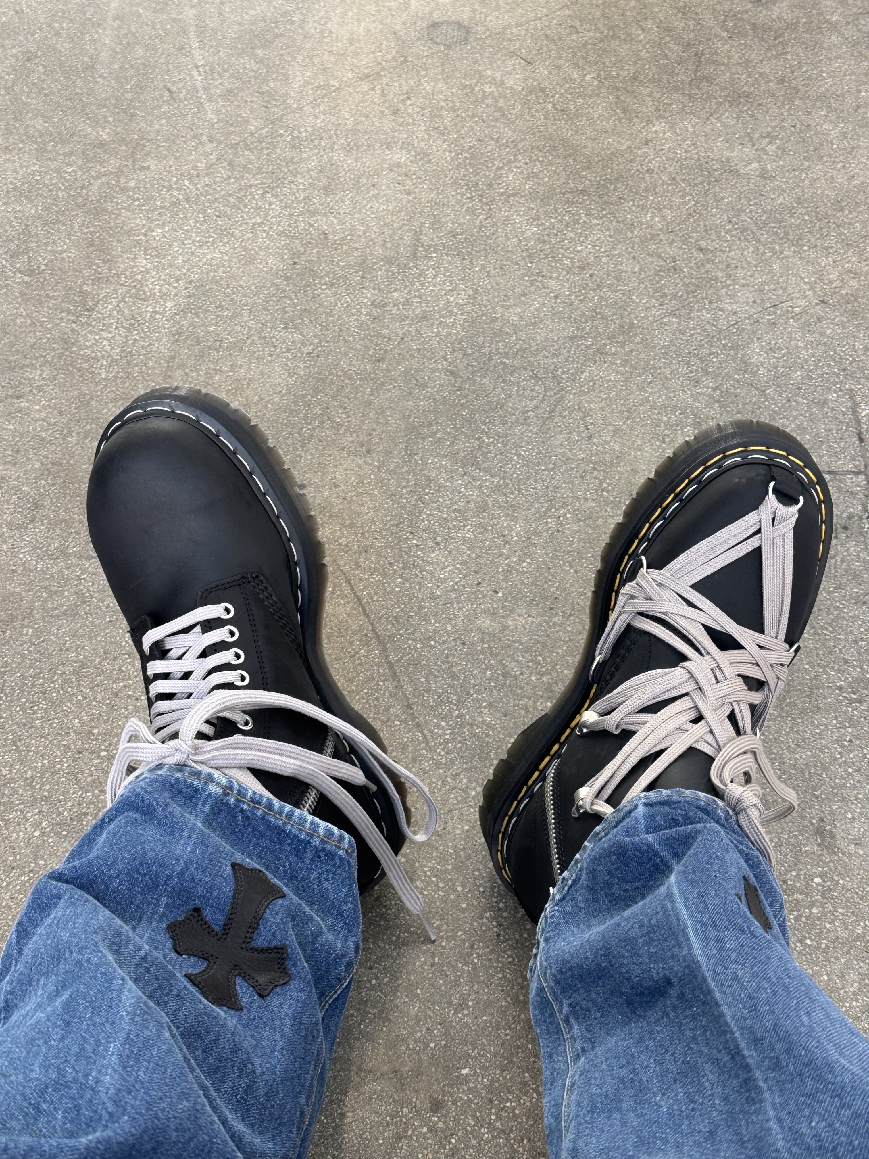 Dr. Martens x Rick Owens 1B60 Quad Sole Pentalace Boots Black, Dr. Martens x Rick Owens Quad Sole Steel Toe Boots Black 착용 스타일 - 8