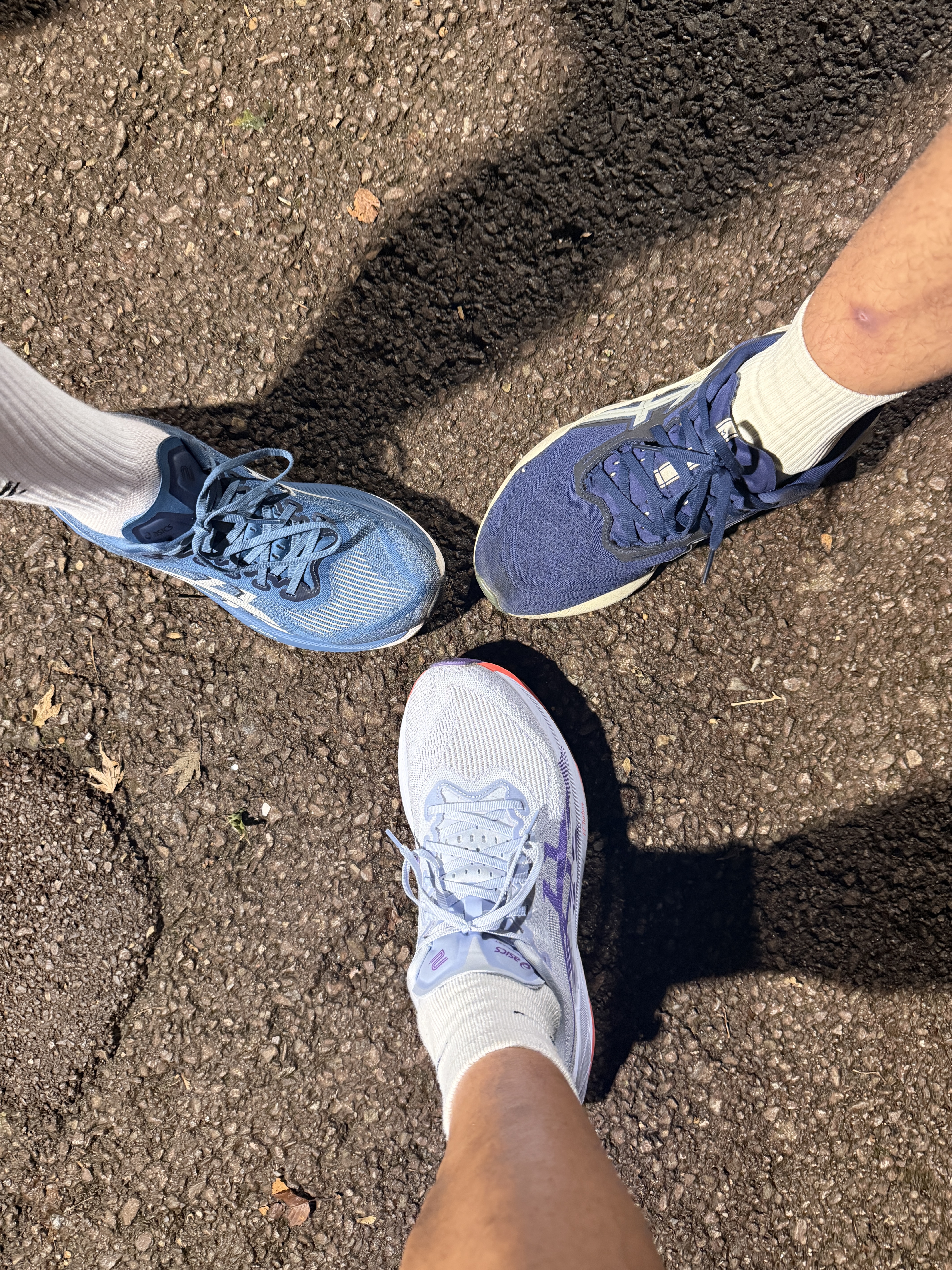 Asics Superblast 2 Blue Fade Edo Purple, Asics Superblast 2 Winter Sea White 착용 스타일