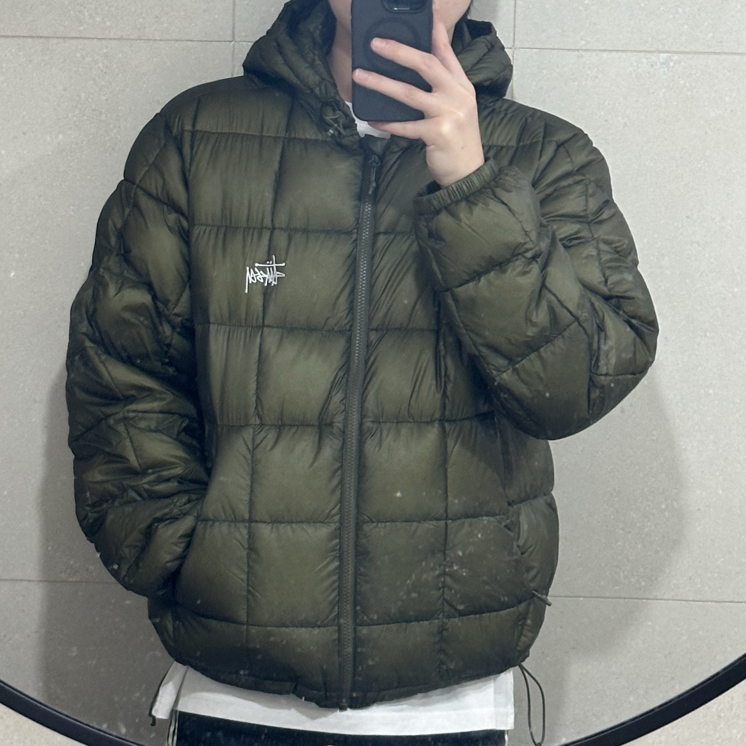 Stussy Midweight Hooded Puffer Olive 착용 스타일 - 3