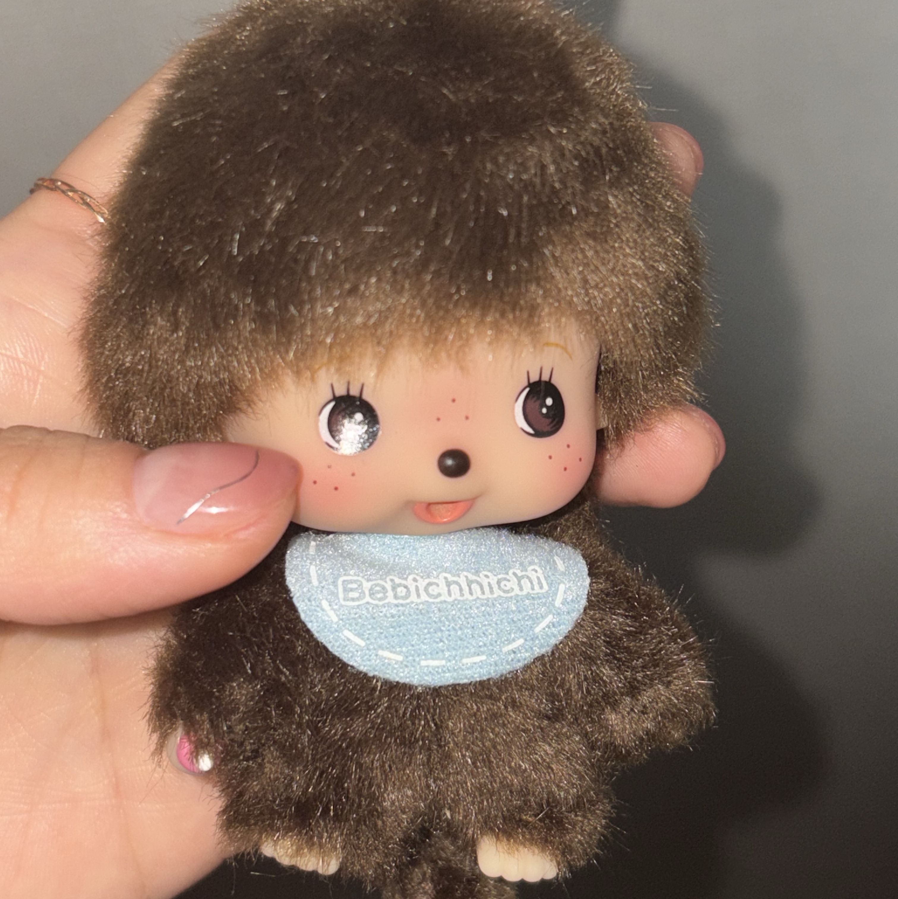 Monchhichi Bebichhichi Bighead SS Boy Key Chain Blue 착용 스타일