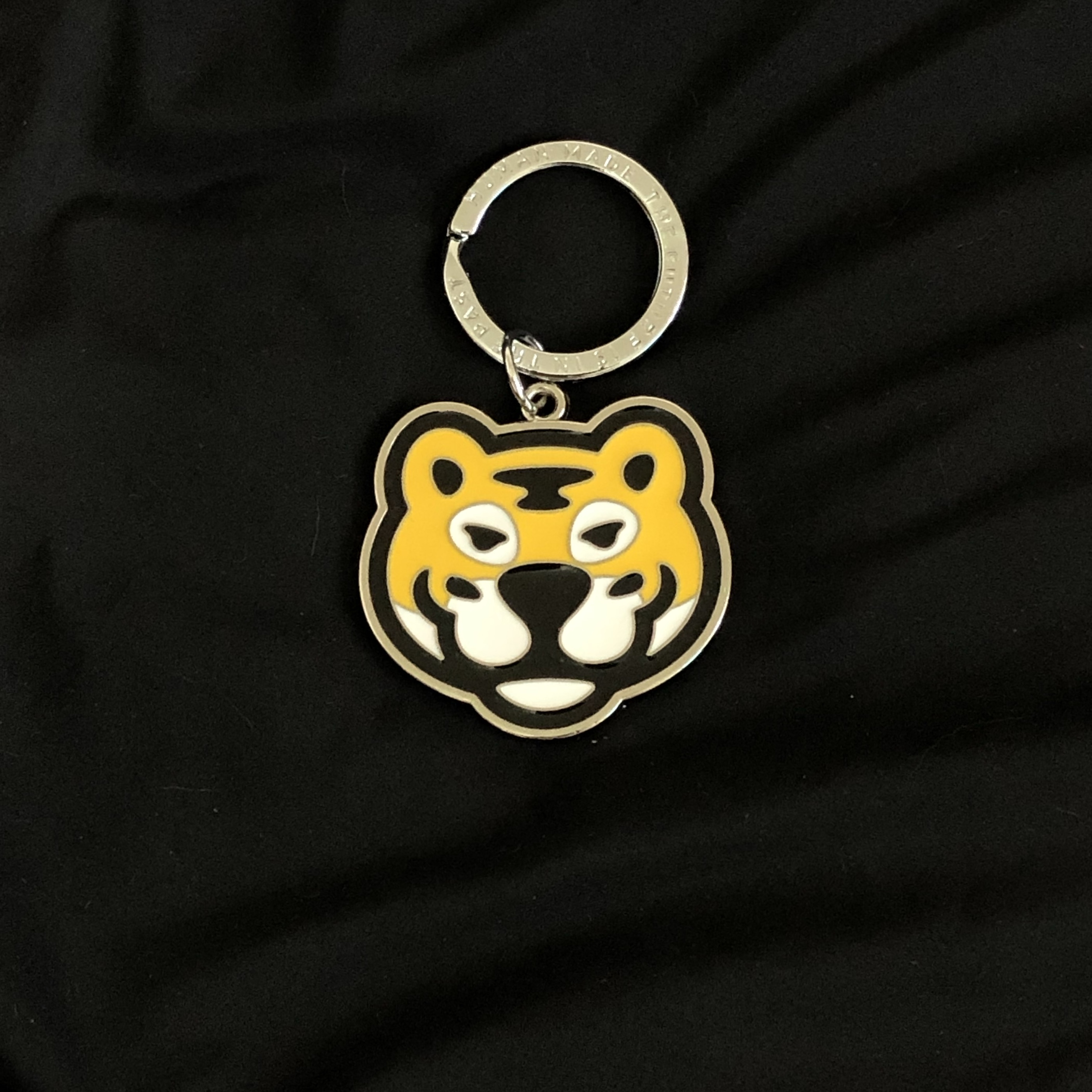 Human Made Animal Head Keyring Yellow 착용 스타일