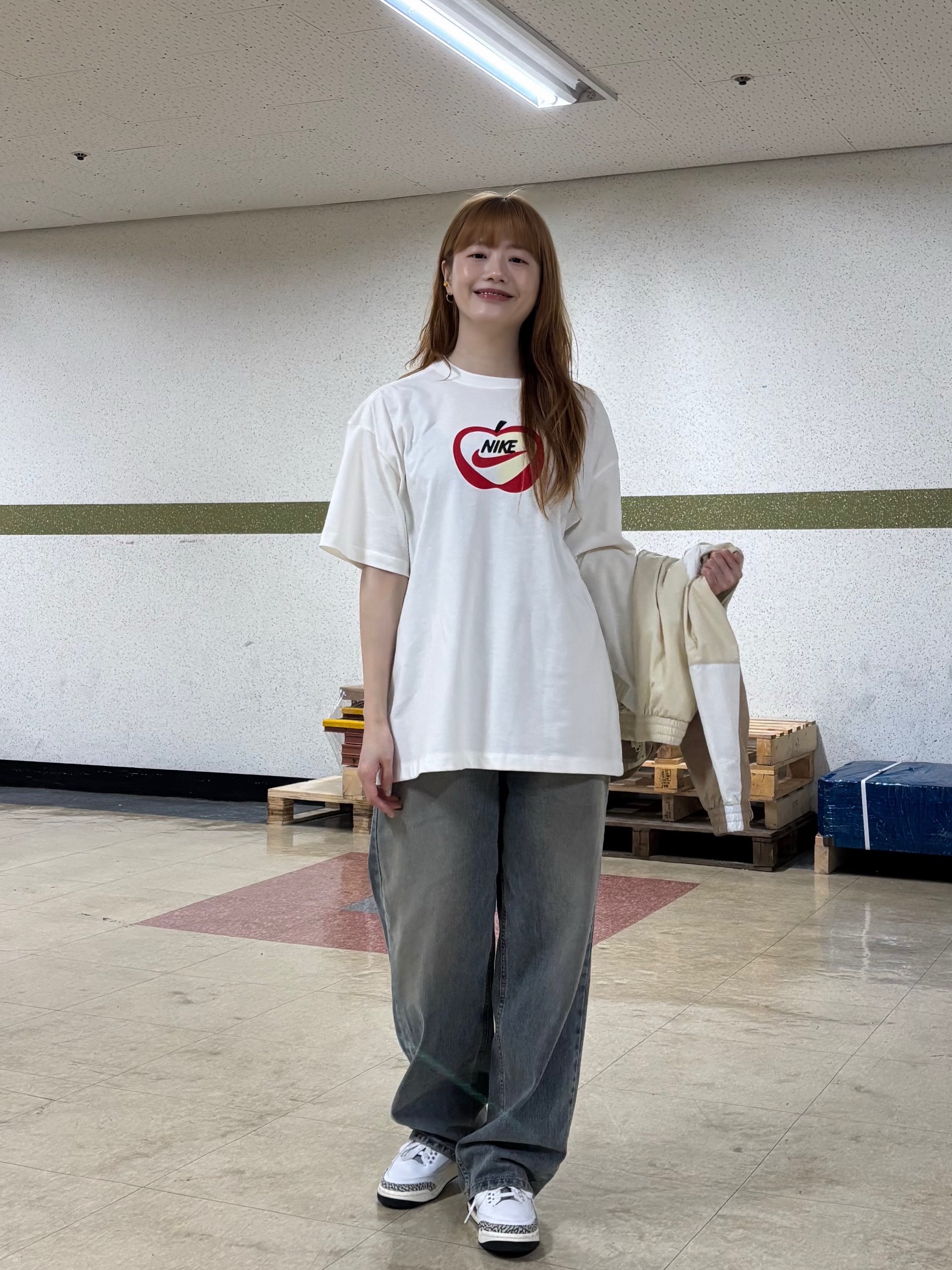 Nike Club Oversized Woven Track Jacket Light Khaki Parachute Beige - Asia, (GS) Jordan 3 Retro Animal Icon 착용 스타일 - 7
