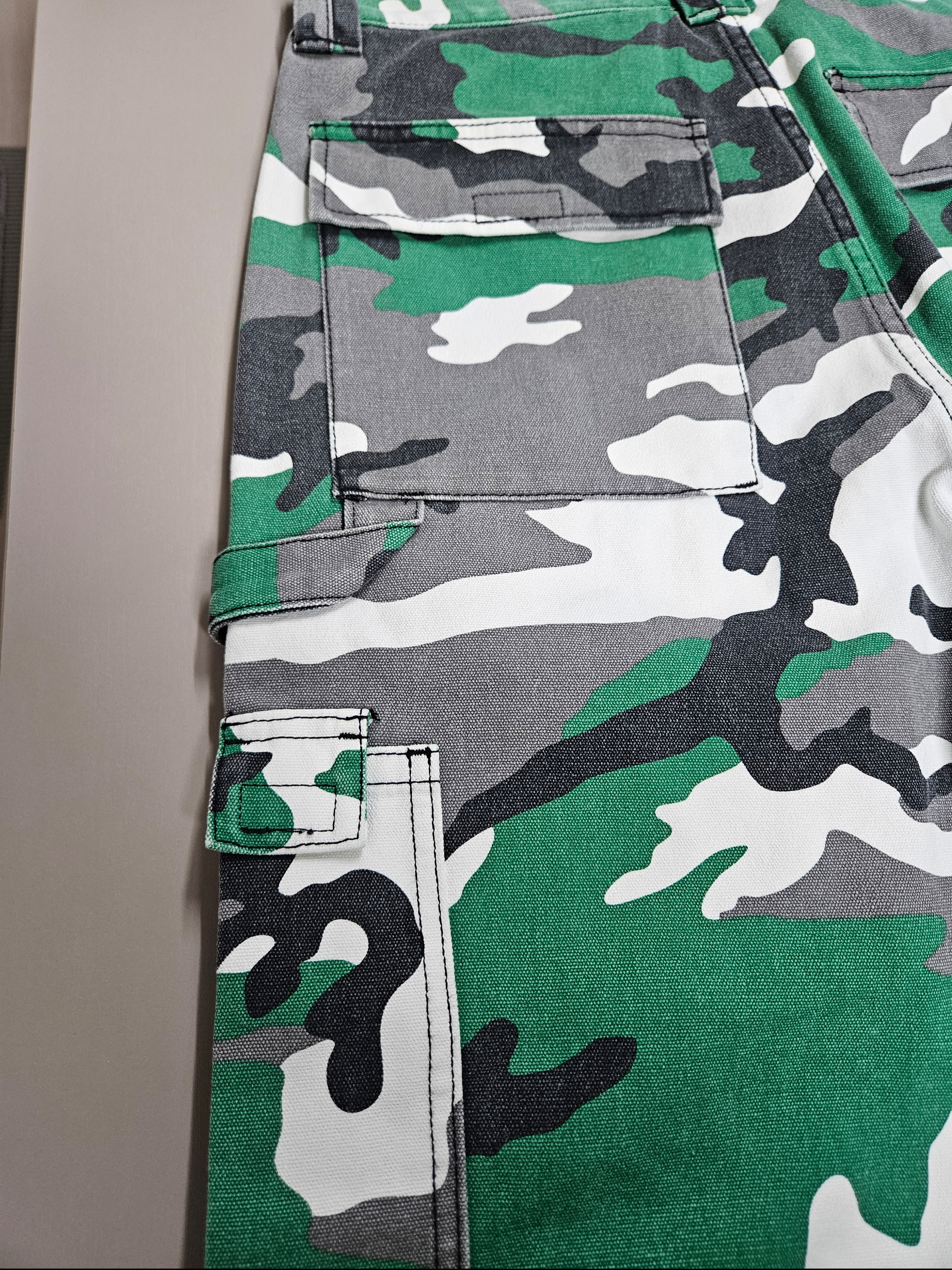 Supreme Zip-Off Utility Pant Green Camo - 25FW 착용 스타일 - 10