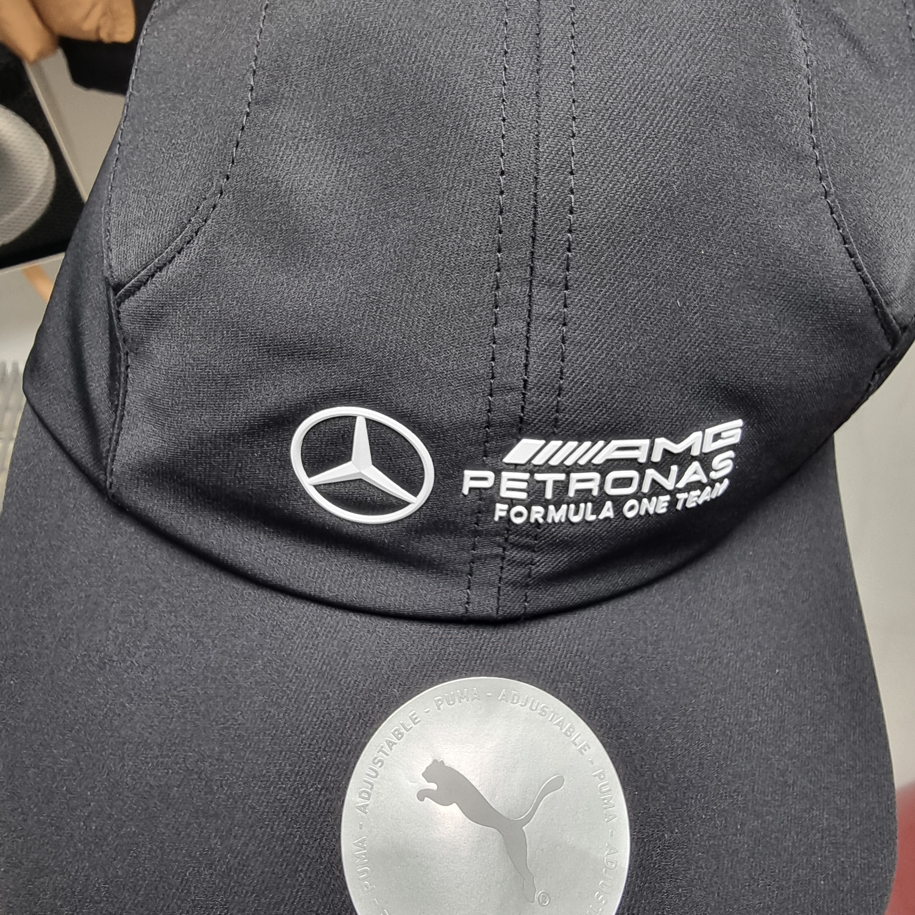 Puma x Mercedes-Benz MAPF1 RCP Cap Black 착용 스타일