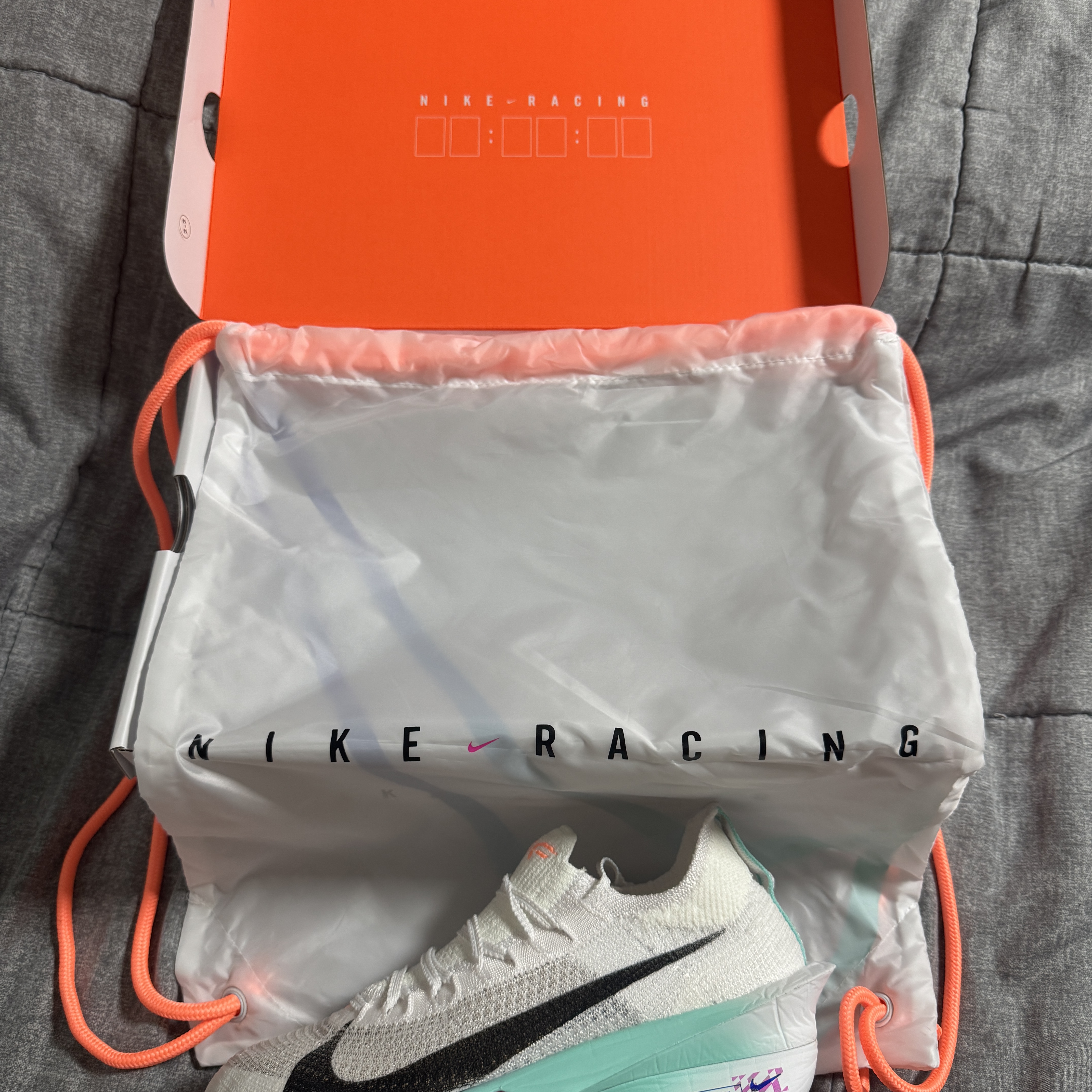 Nike Air Zoom Alphafly Next% 3 White Hyper Turquoise 착용 스타일 - 1