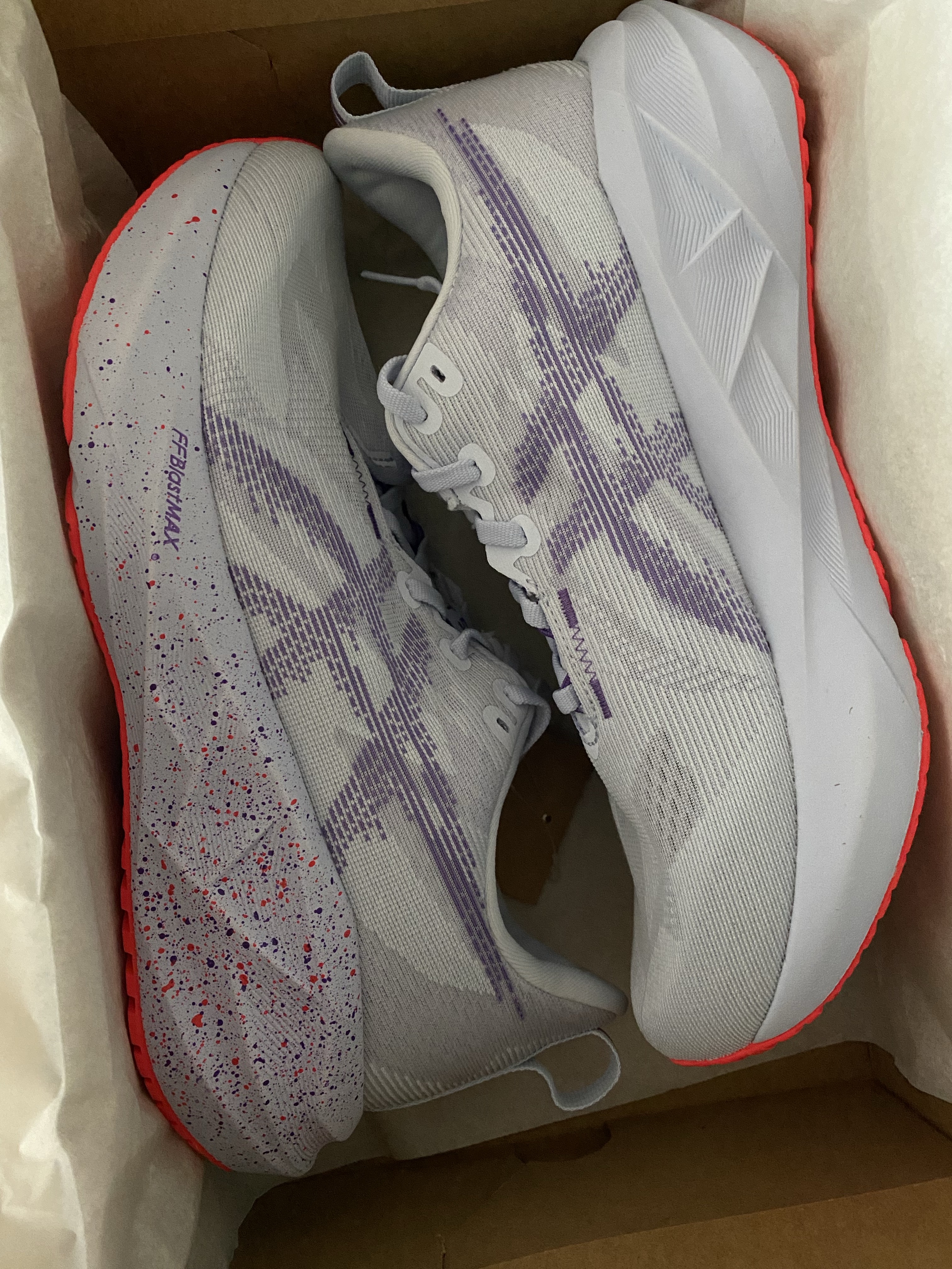 Asics Novablast 5 Tokyo Blue Fade Edo Purple 착용 스타일