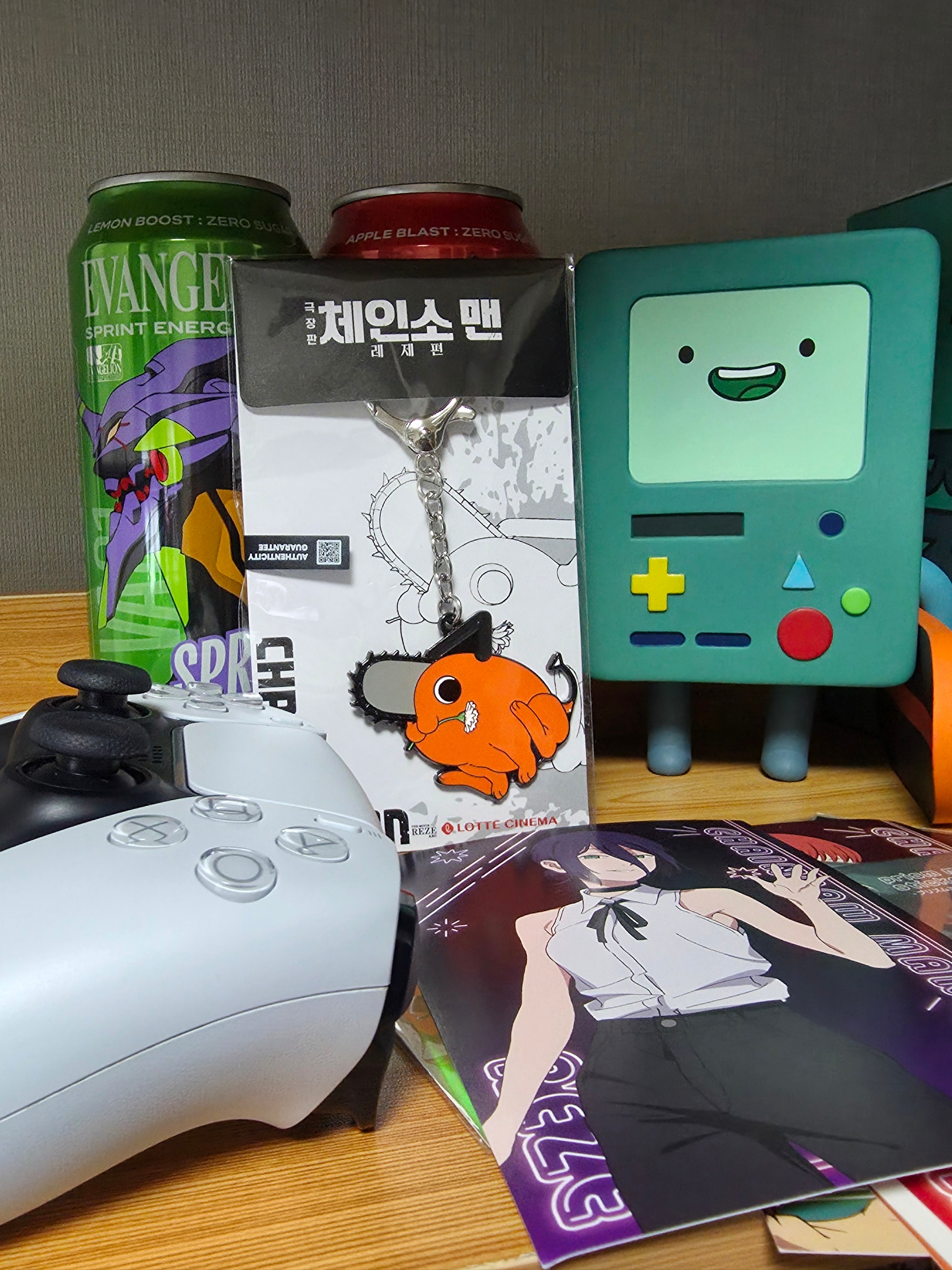 Chainsaw Man The Movie: Reze Arc Keyring Pochita, Playstation 5 Pro (SIEK 220V) 착용 스타일