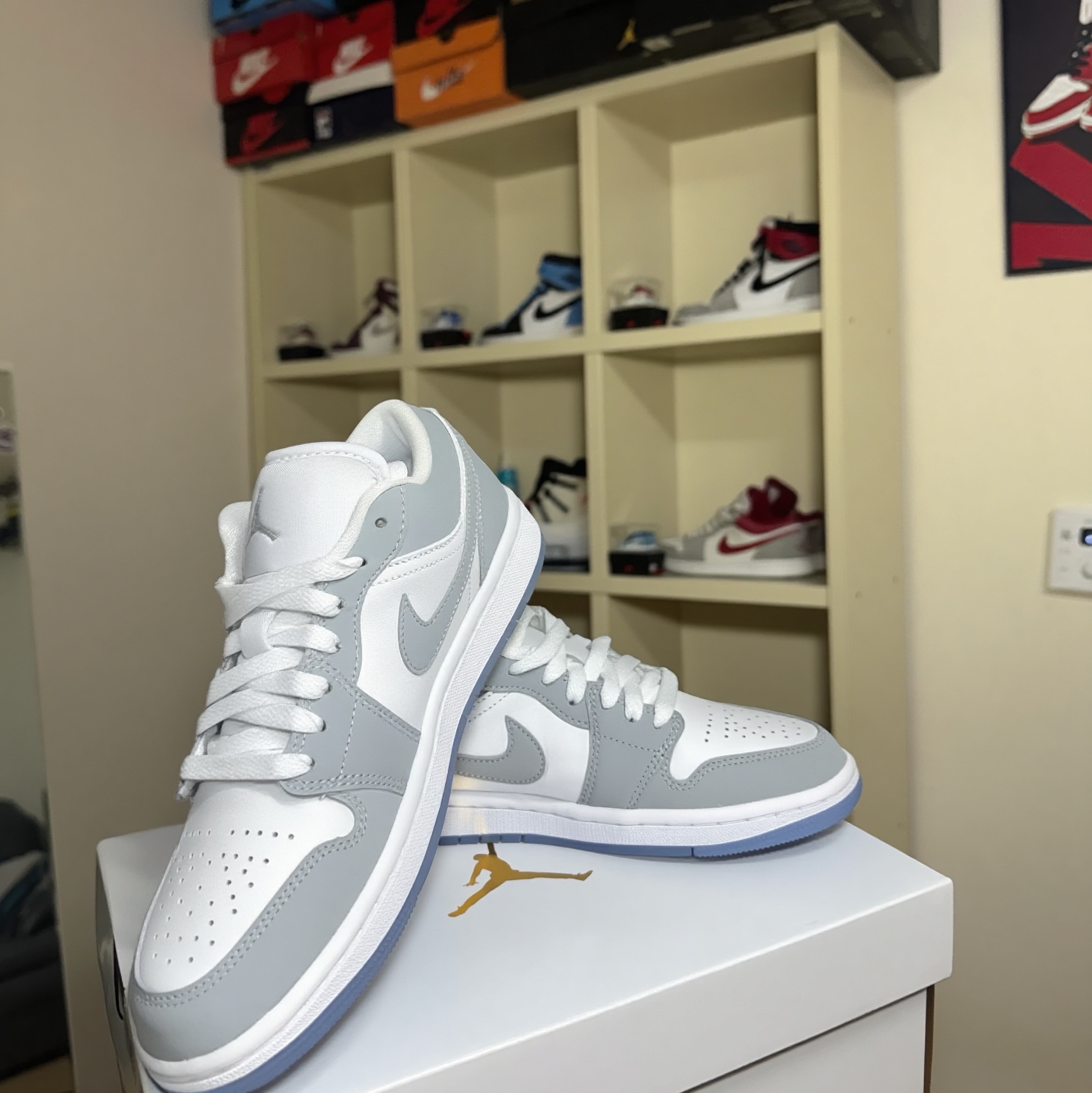 (W) Jordan 1 Low White Wolf Grey 착용 스타일