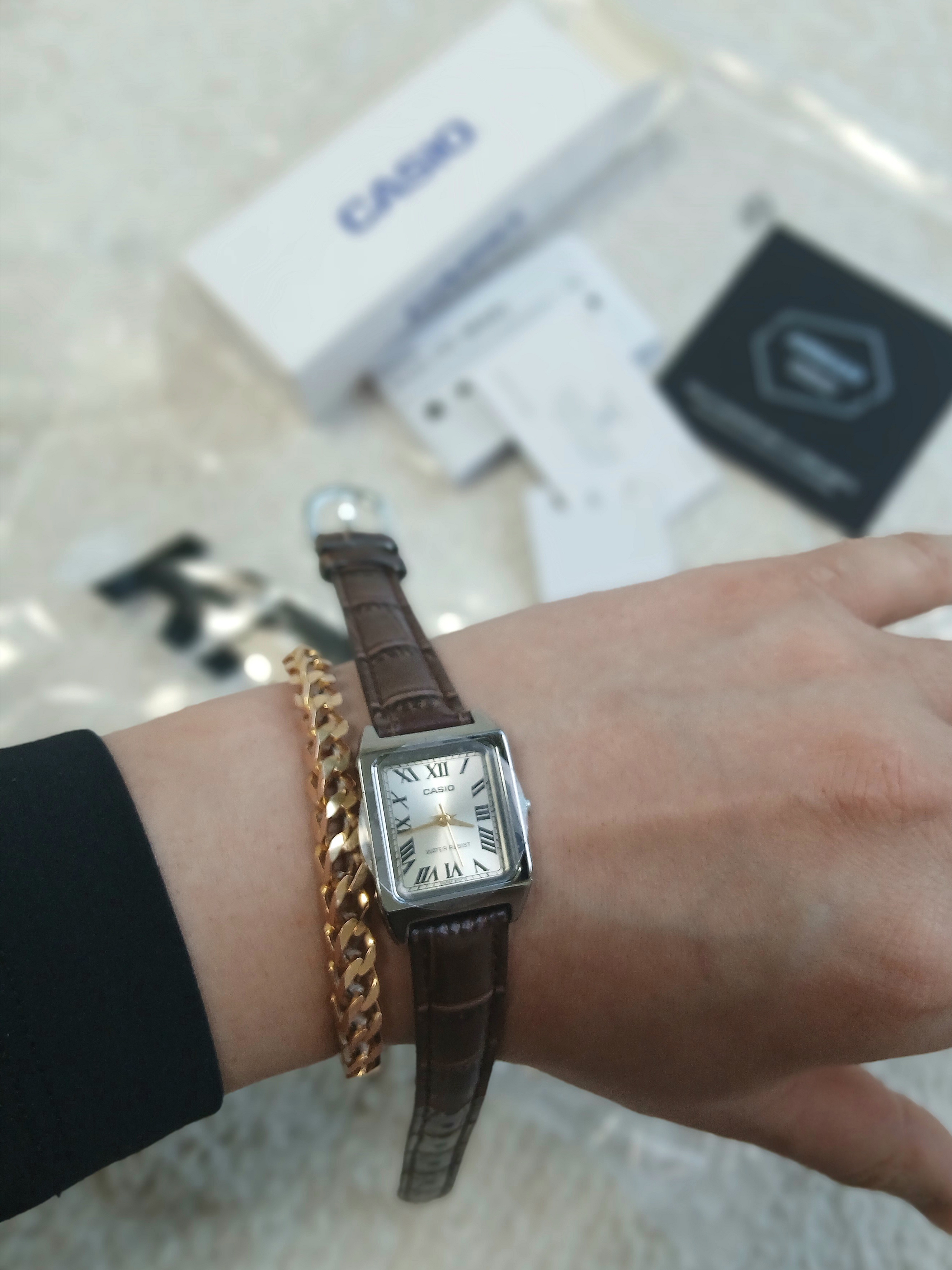 Casio LTP-V007L-9B 착용 스타일 - 1