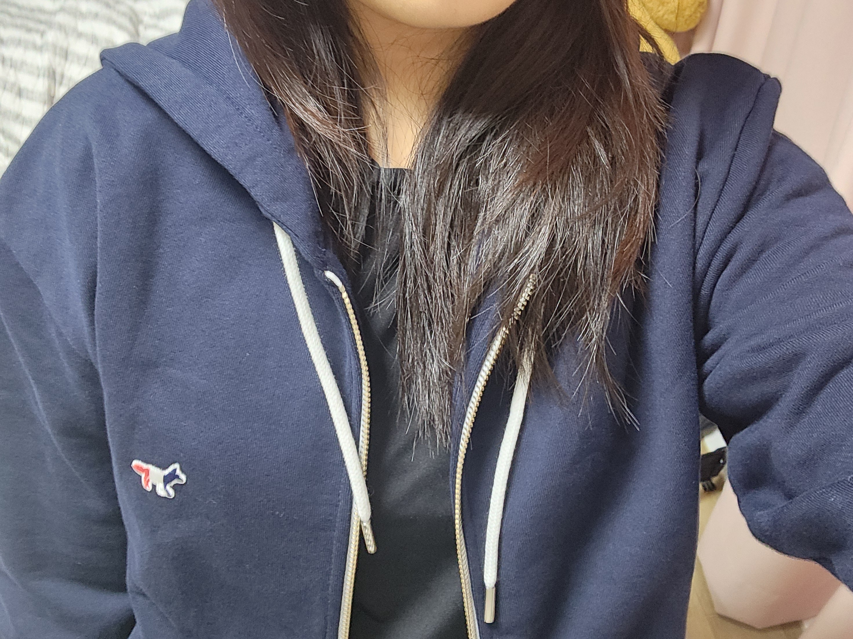 Maison Kitsune Tricolor Fox Patch Zip Hoodie Navy 착용 스타일 - 2