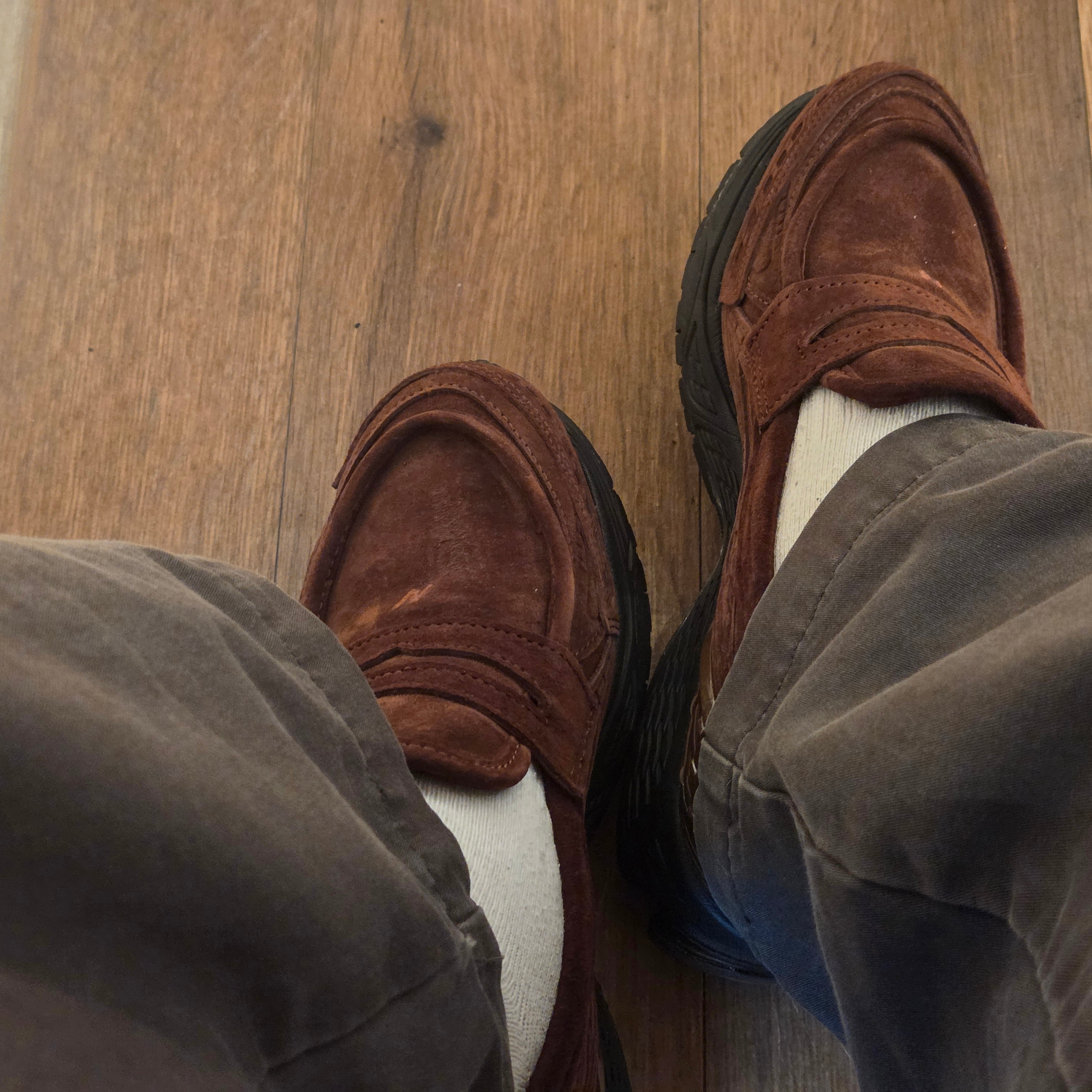 New Balance 1906L Rich Oak 착용 스타일 - 1