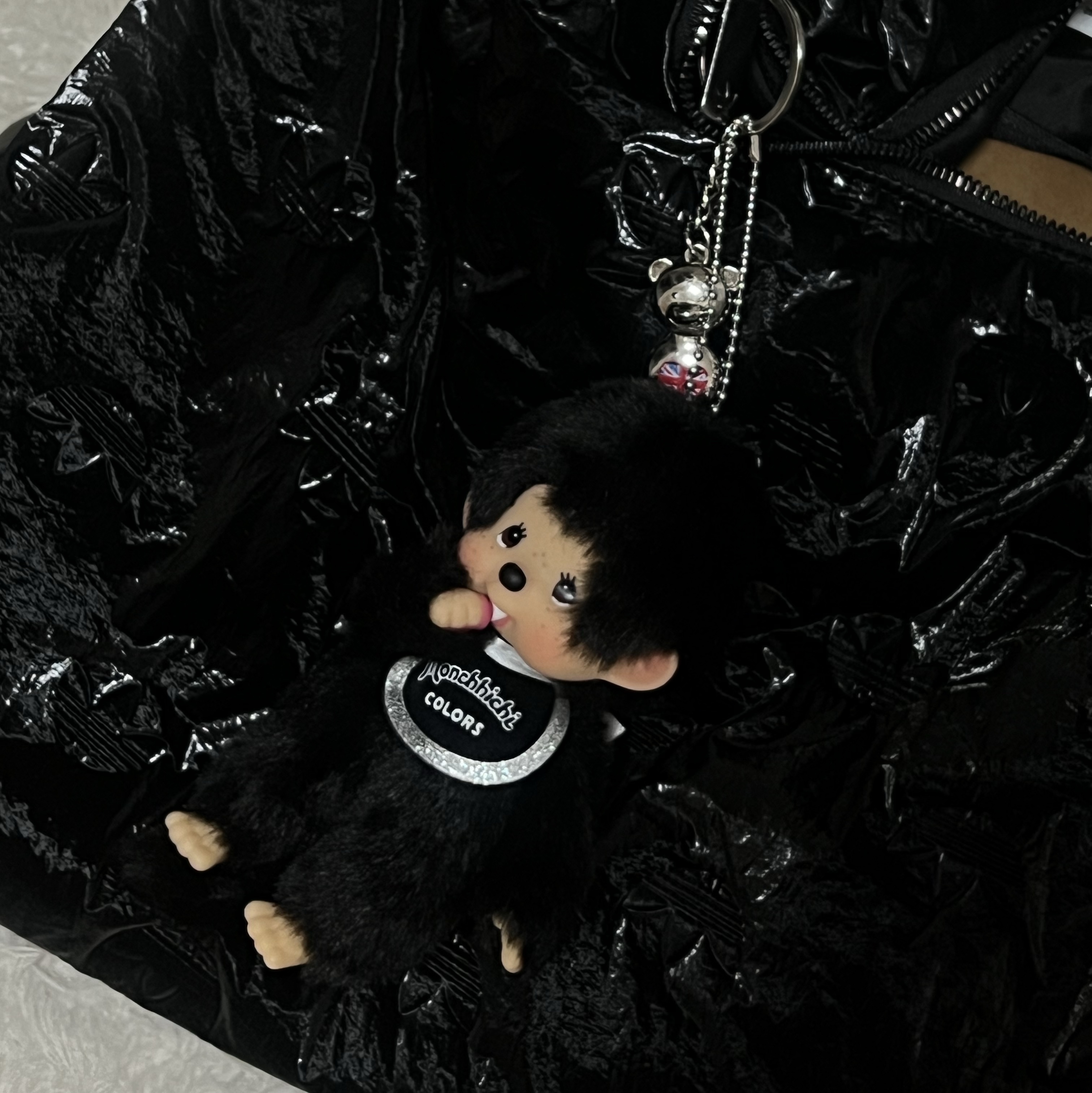 Monchhichi Colors Key Chain Black 착용 스타일