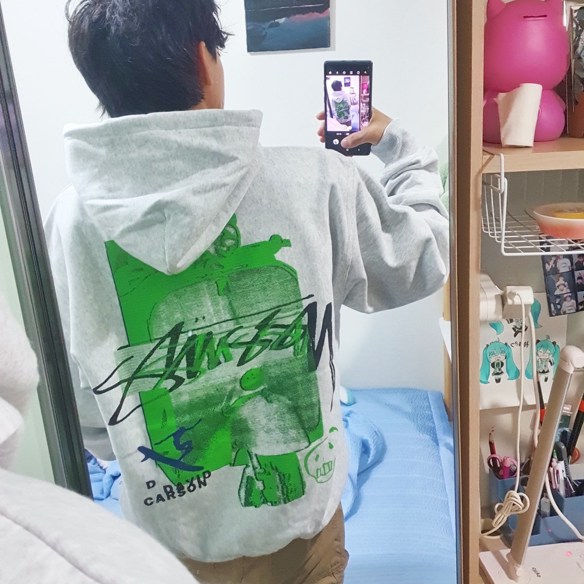 Stussy David Carson Vespa Hoodie Ash Heather 착용 스타일 - 1