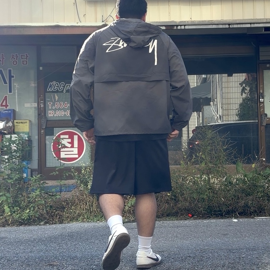 Stussy Wave Dye Beach Shell Jacket Black, Nike Gato Pale Ivory University Red 착용 스타일