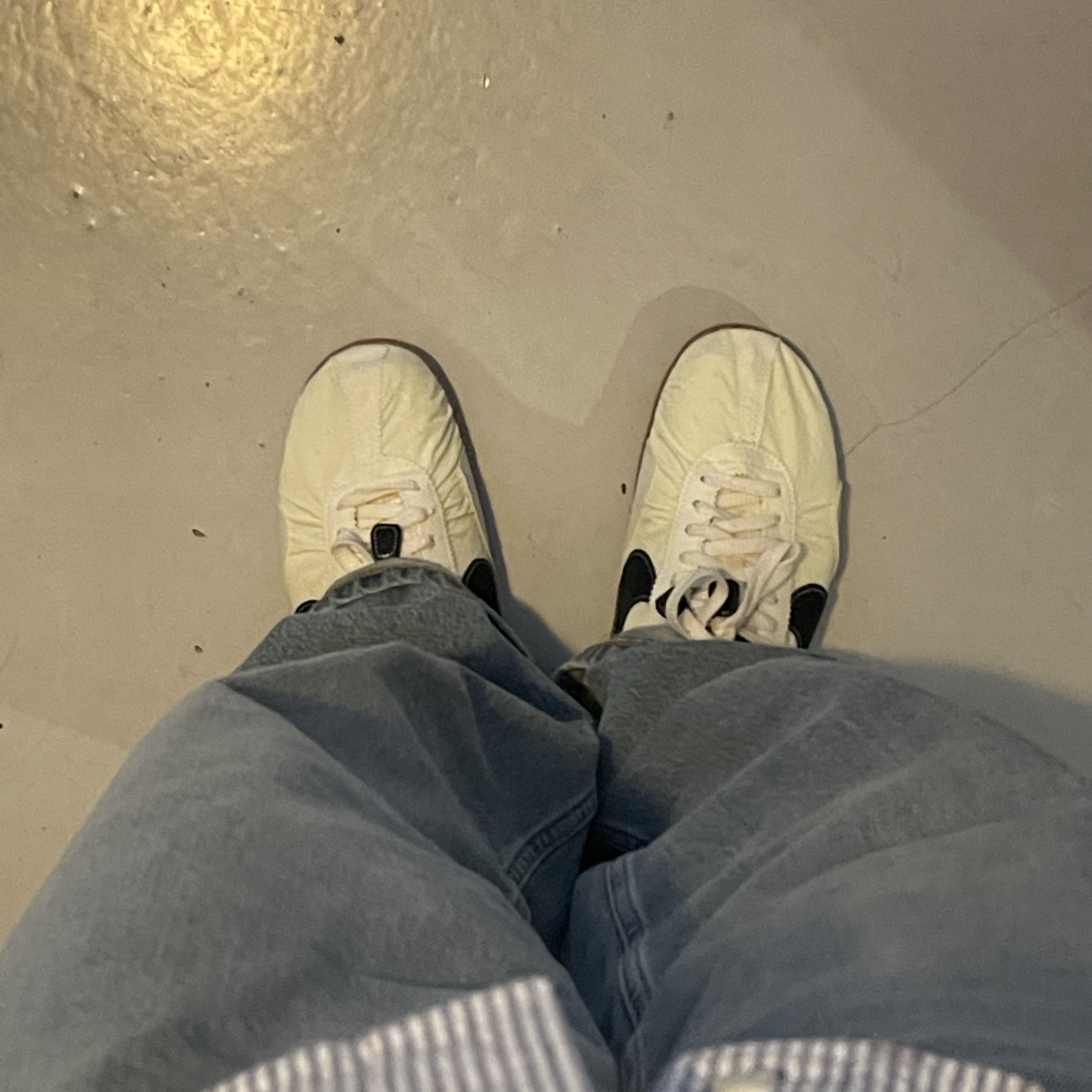 Nike x Jacquemus Moon Shoe SP Alabaster Off Noir 착용 스타일 - 1