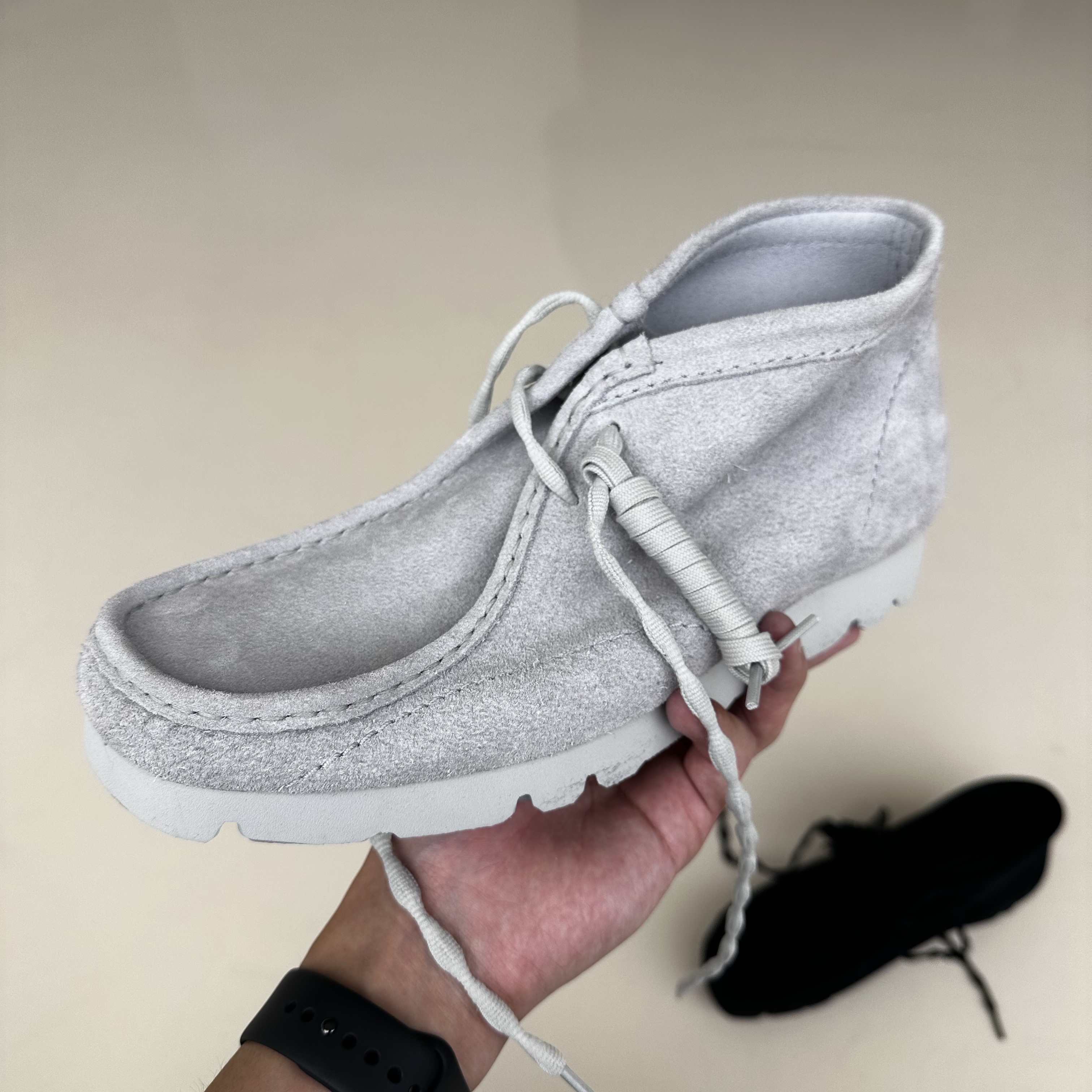 Clarks x Post Archive Faction (Paf) WallabeeBT Black Suede, Clarks x Post Archive Faction (Paf) WallabeeBT Grey Blue 착용 스타일 - 5