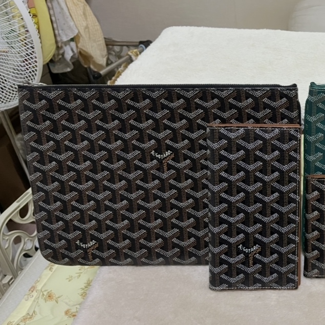Goyard Senat Pochette MM Black 착용 스타일