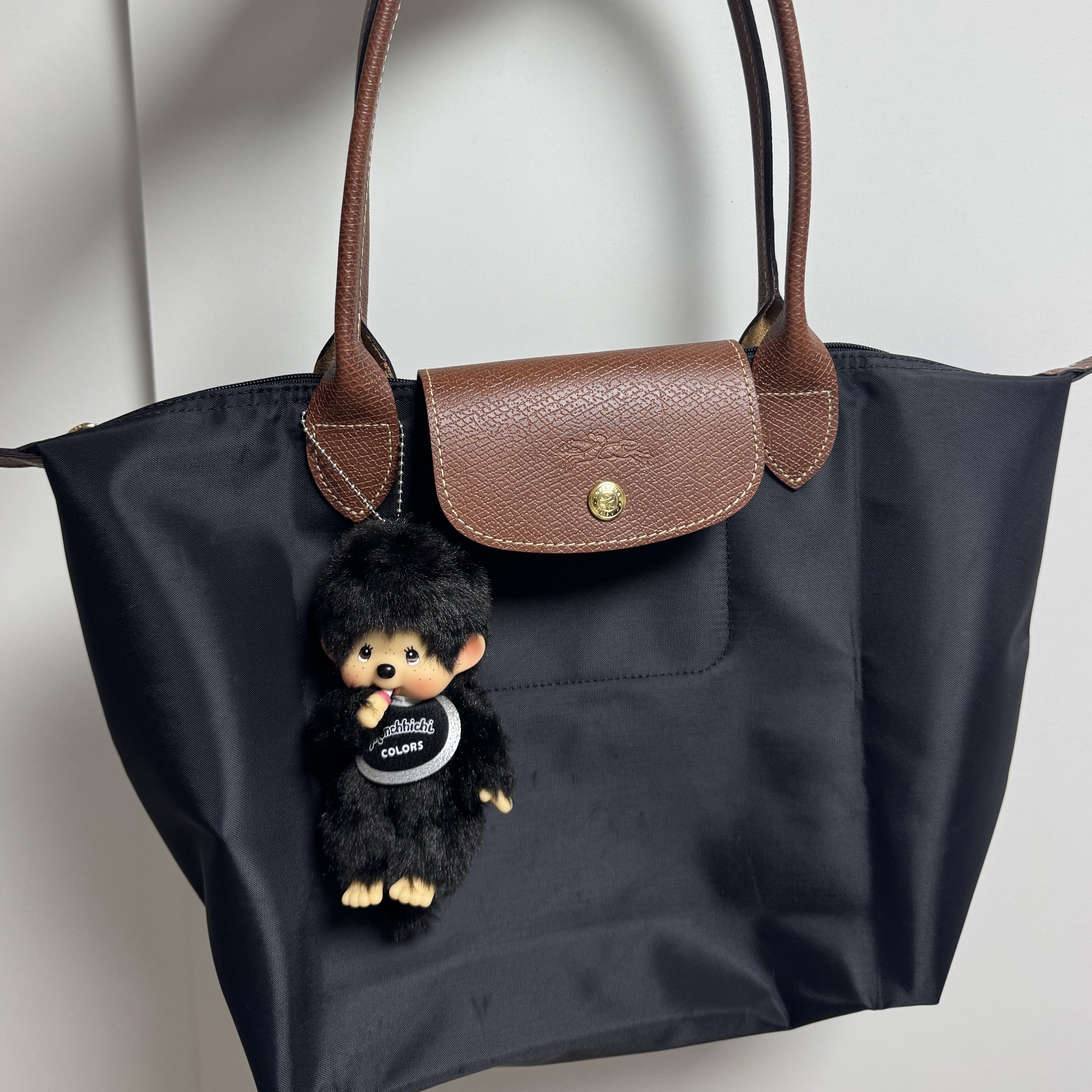 Longchamp Le Pliage Original Tote Bag M Black 착용 스타일