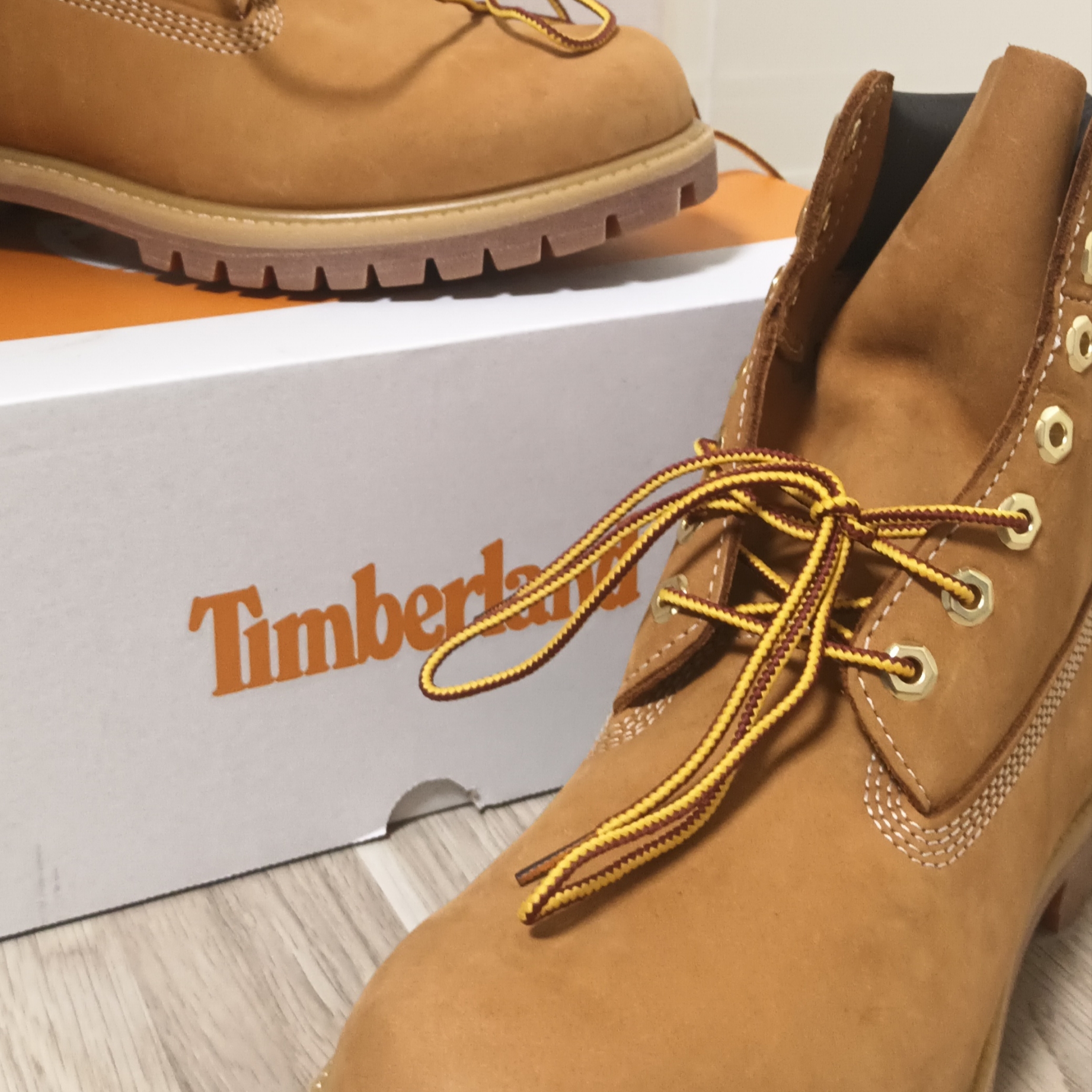 Timberland Premium 6 inch Waterproof Boot Wheat Nubuck - Wide 착용 스타일