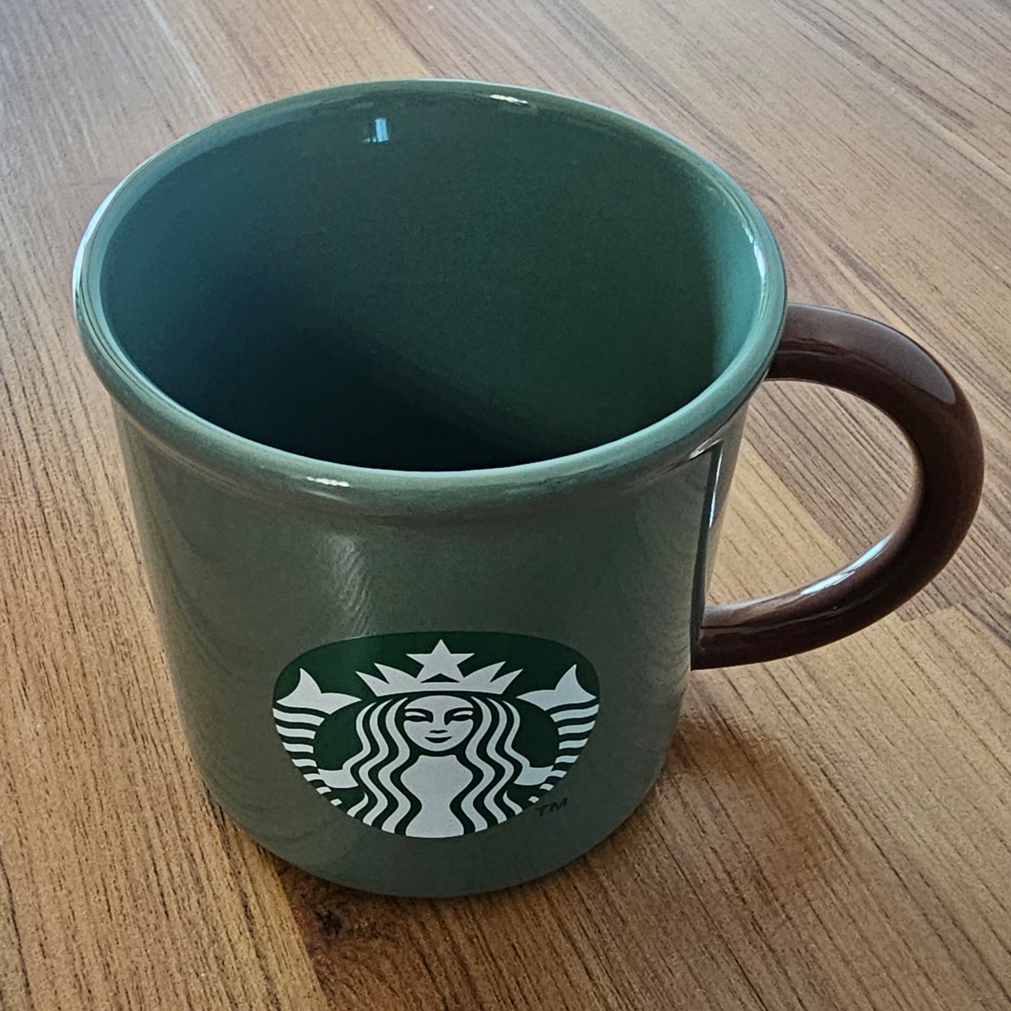 Starbucks Siren Square Mug Green 473ml 착용 스타일